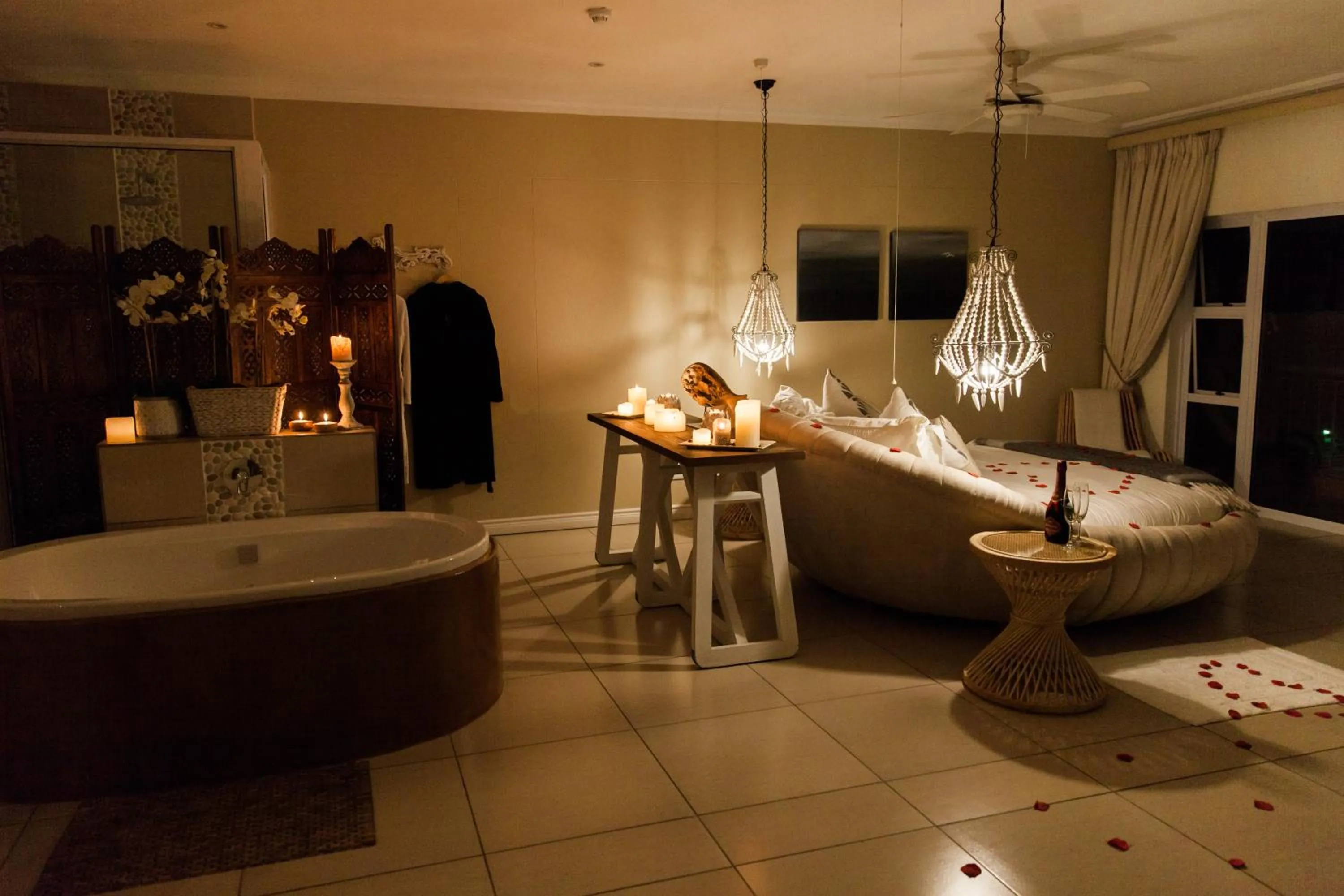 Bathroom in Umthunzi Hotel and Conference