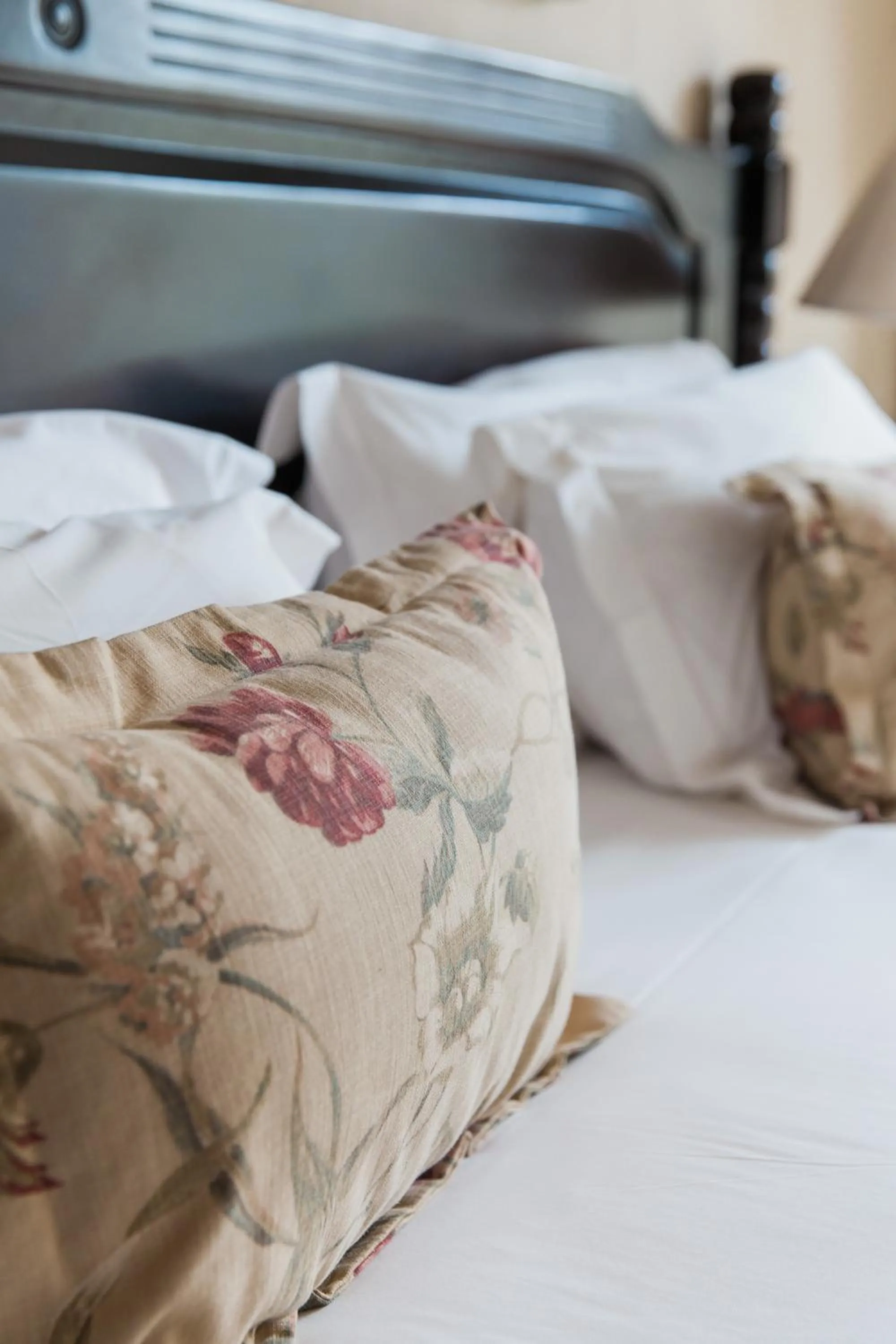 Bed in Umthunzi Hotel and Conference