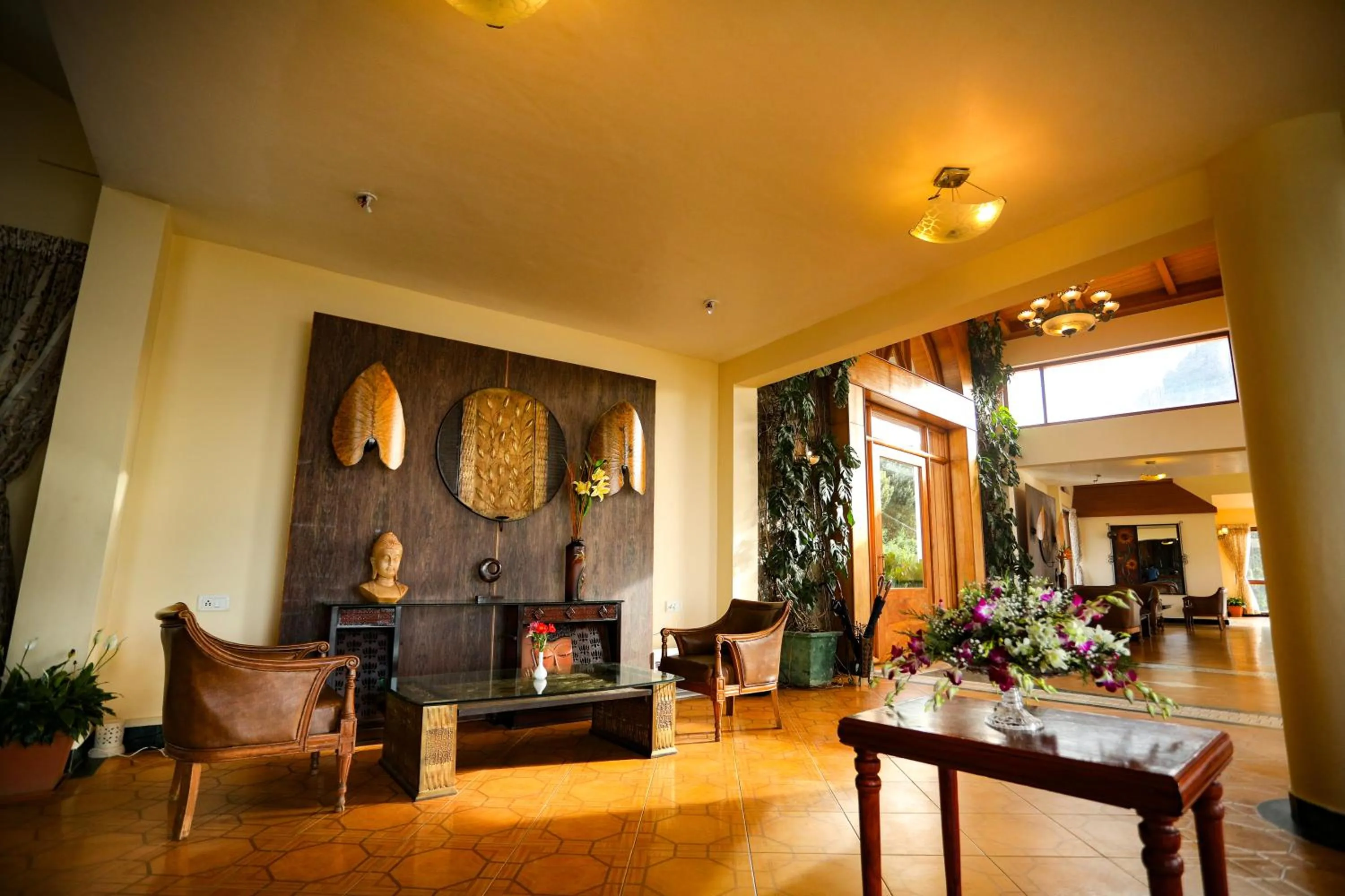 Lobby or reception in La Montana by TGI