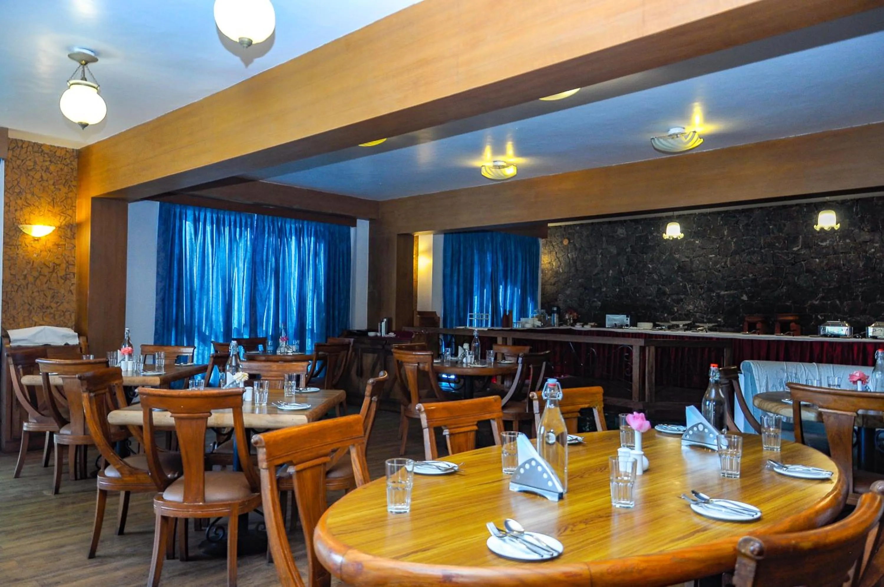 Restaurant/places to eat in La Montana by TGI