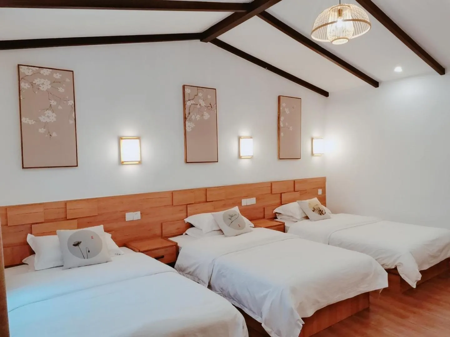 Bed in Zhangjiajie Tingyutang Little Yard