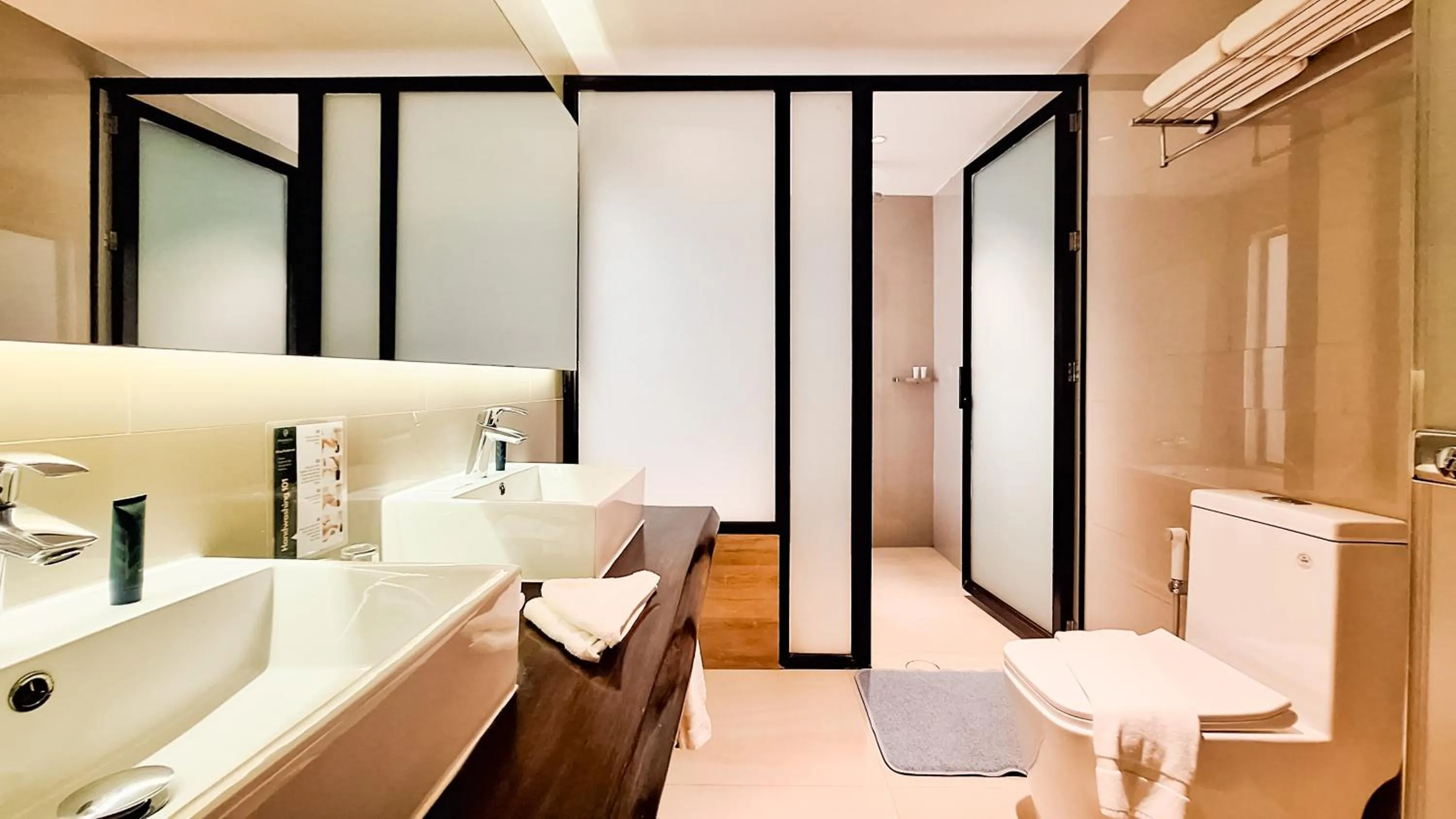 Bathroom in Pinnacle Boracay
