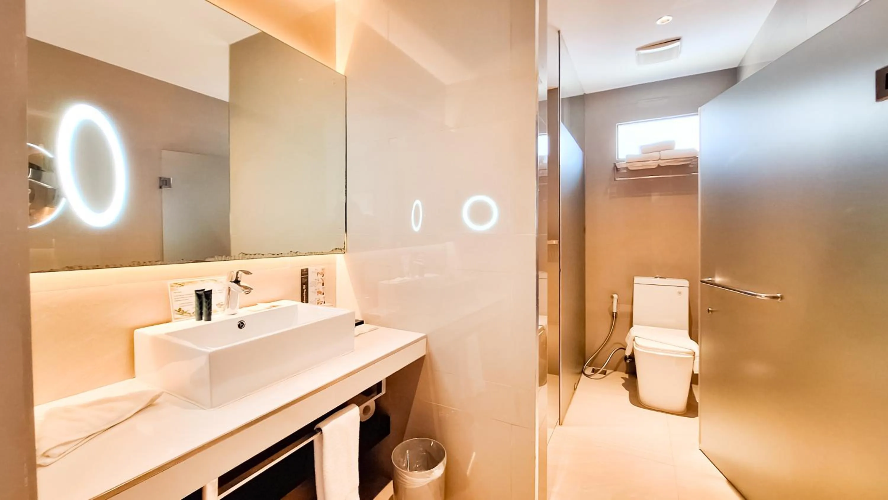 Bathroom in Pinnacle Boracay