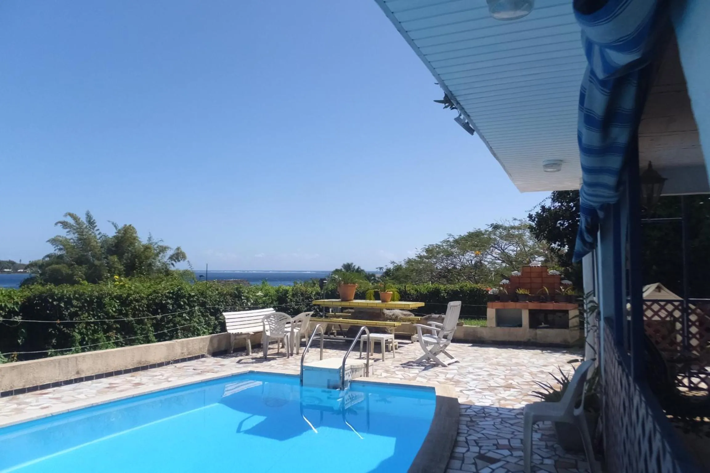 Garden view in Villa Vaiana EURL Vaiana Faratea