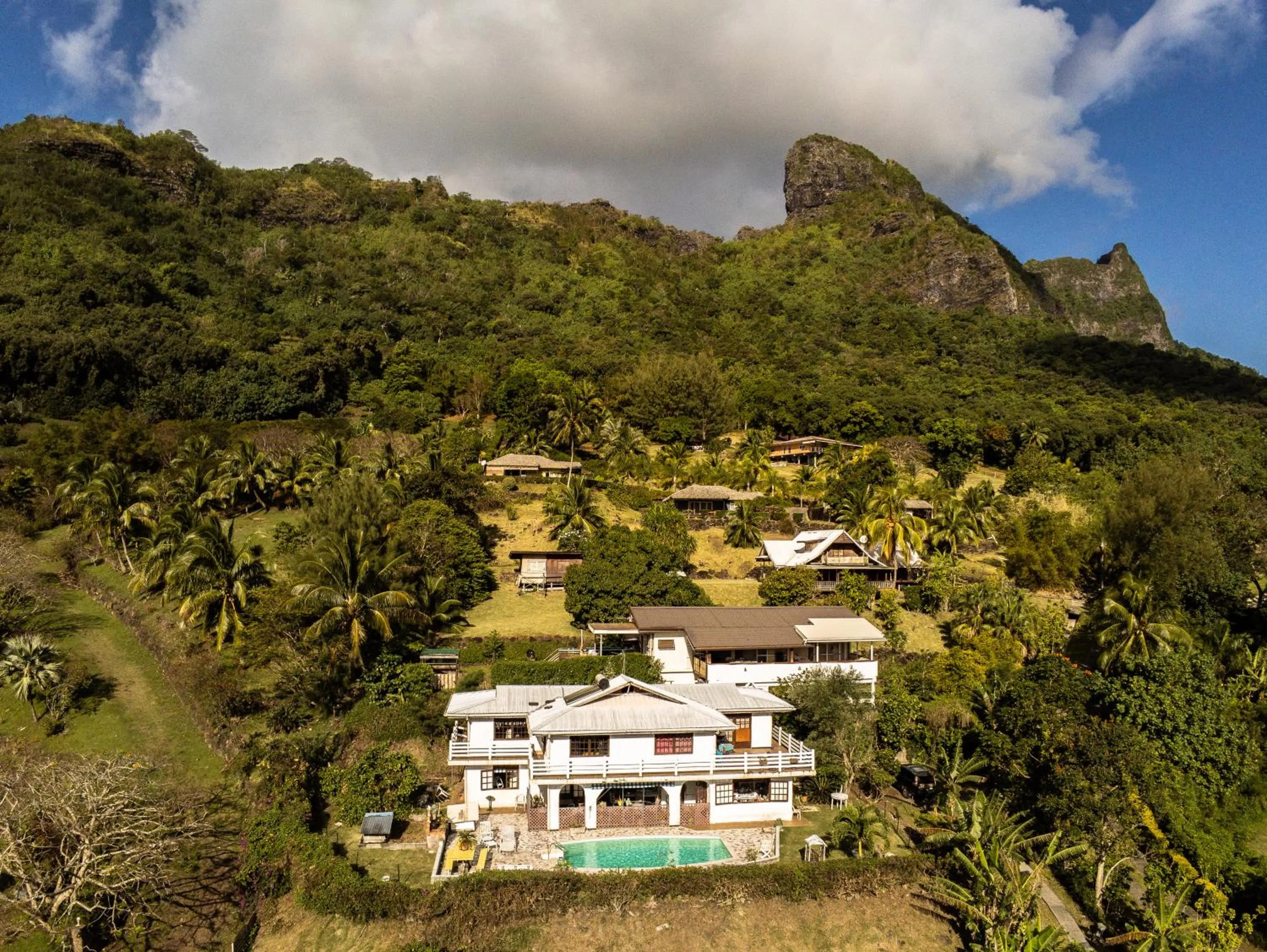 Property building in Villa Vaiana EURL Vaiana Faratea