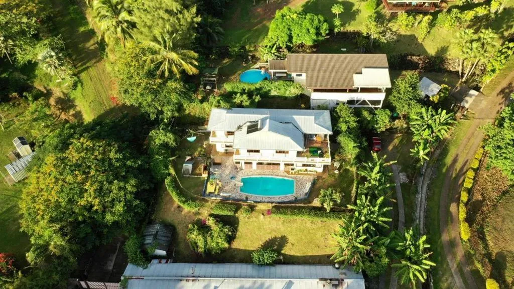 Property building in Villa Vaiana EURL Vaiana Faratea
