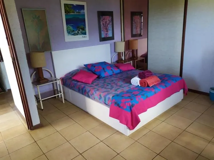 Bed in Villa Vaiana EURL Vaiana Faratea