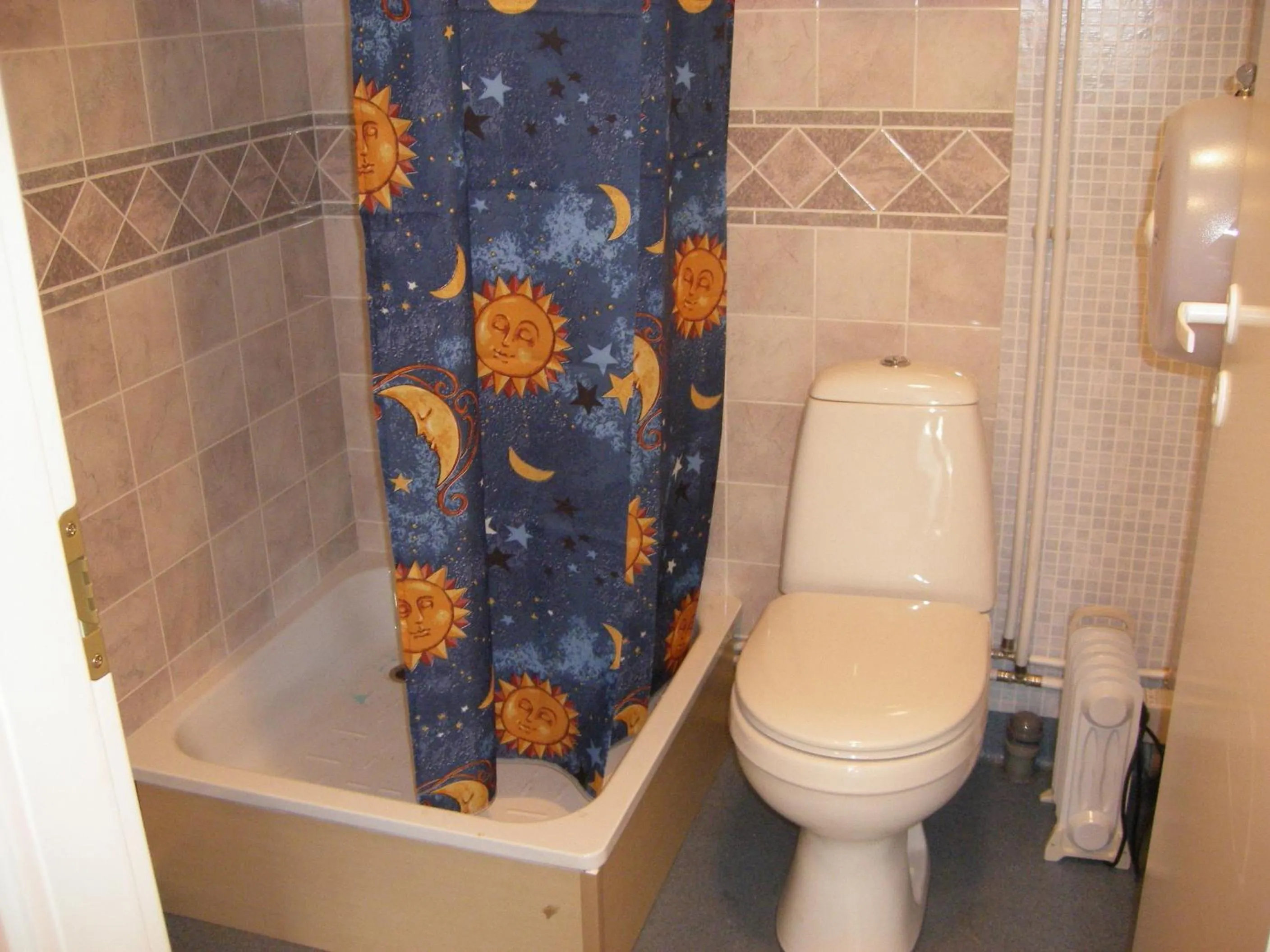 Shower in Valaste Puhkeküla