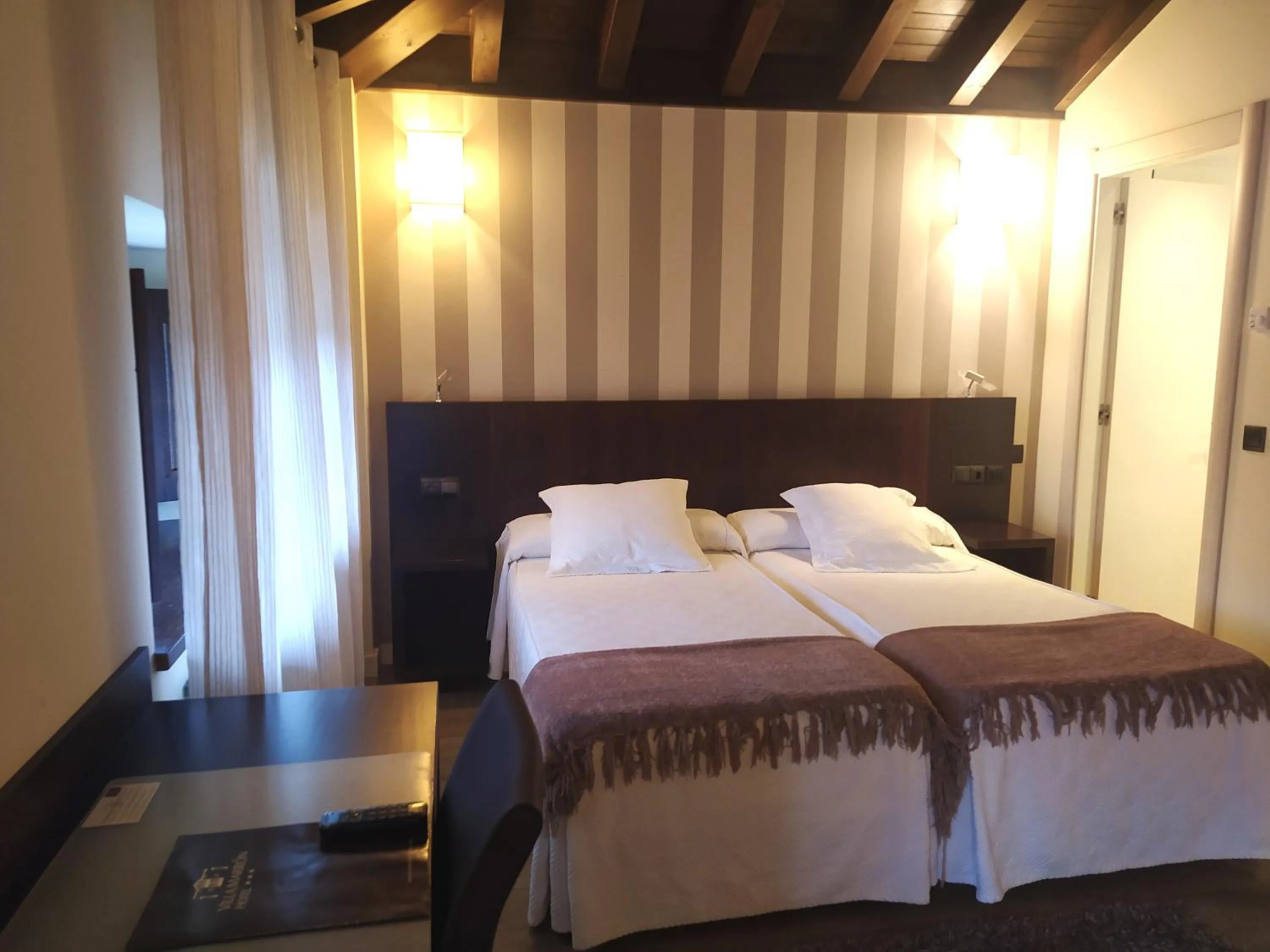 Bed in Hotel Villa Marrón