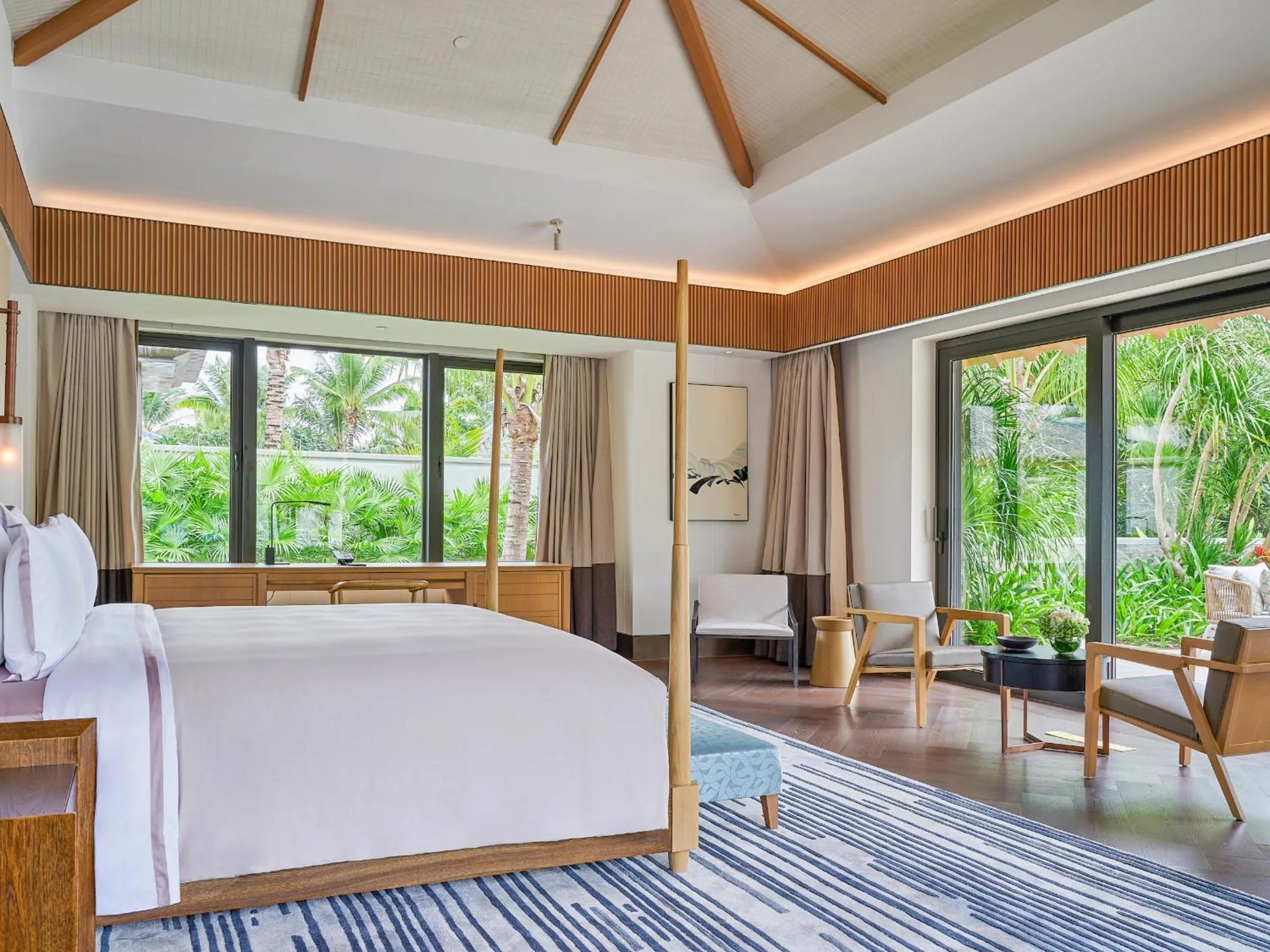 Bed in Capella Tufu Bay, Hainan