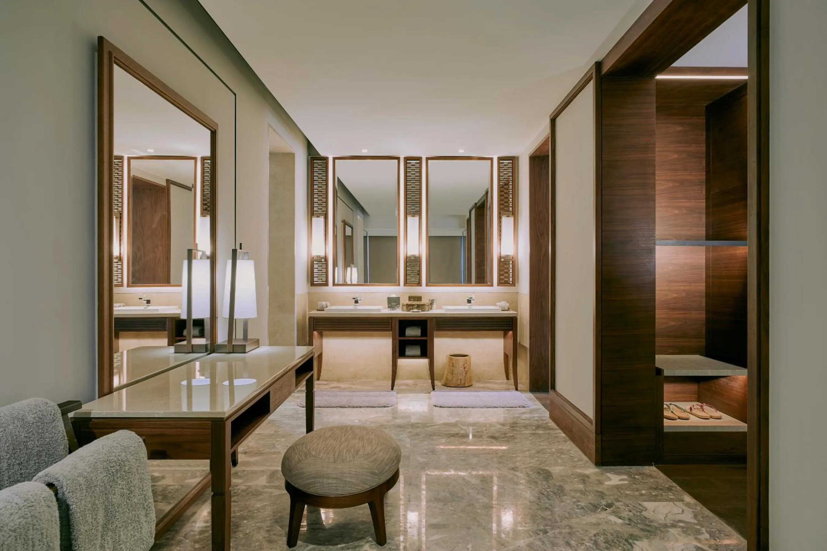 Bathroom in Capella Tufu Bay, Hainan