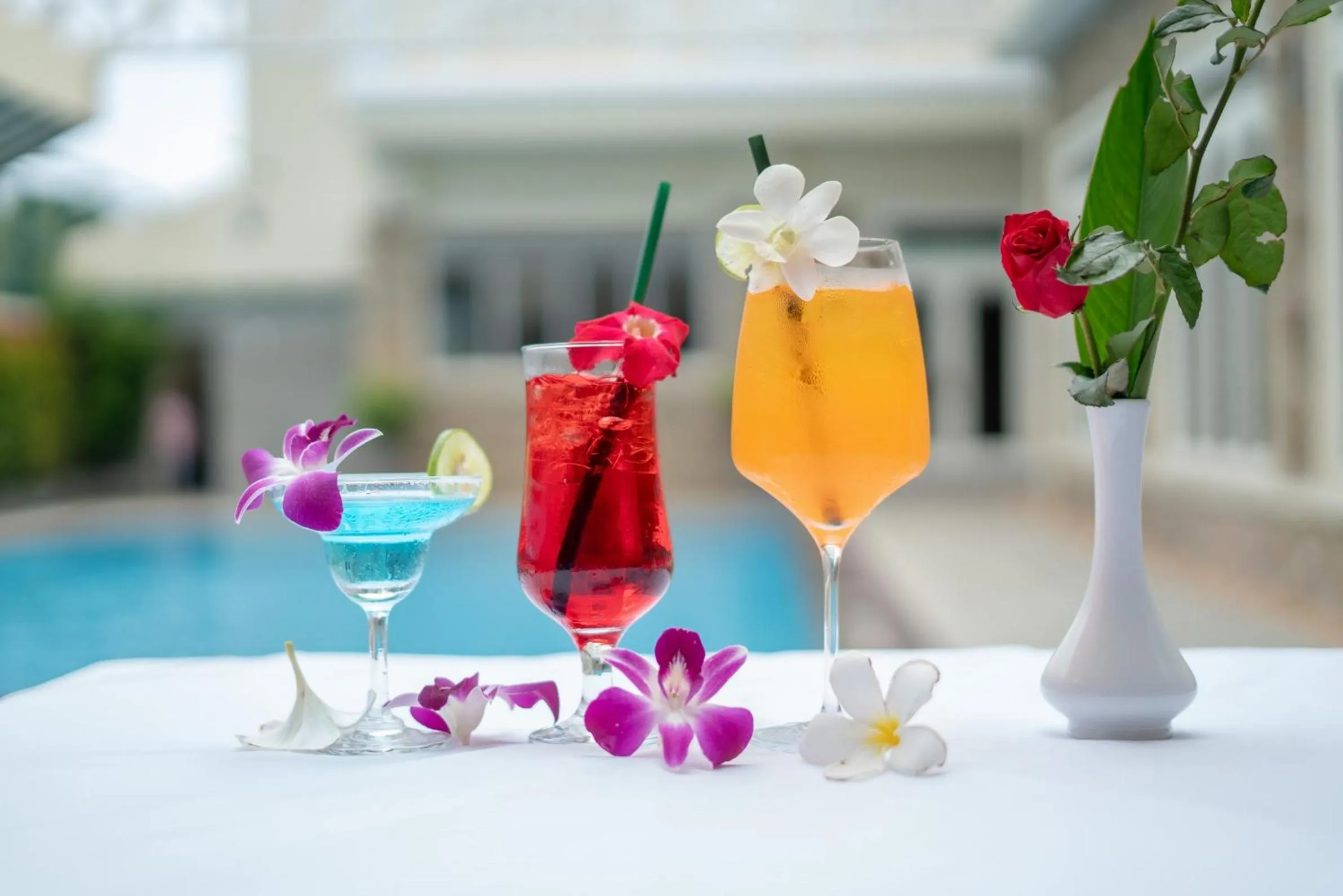 Alcoholic drinks in Hotel De La Renaissance