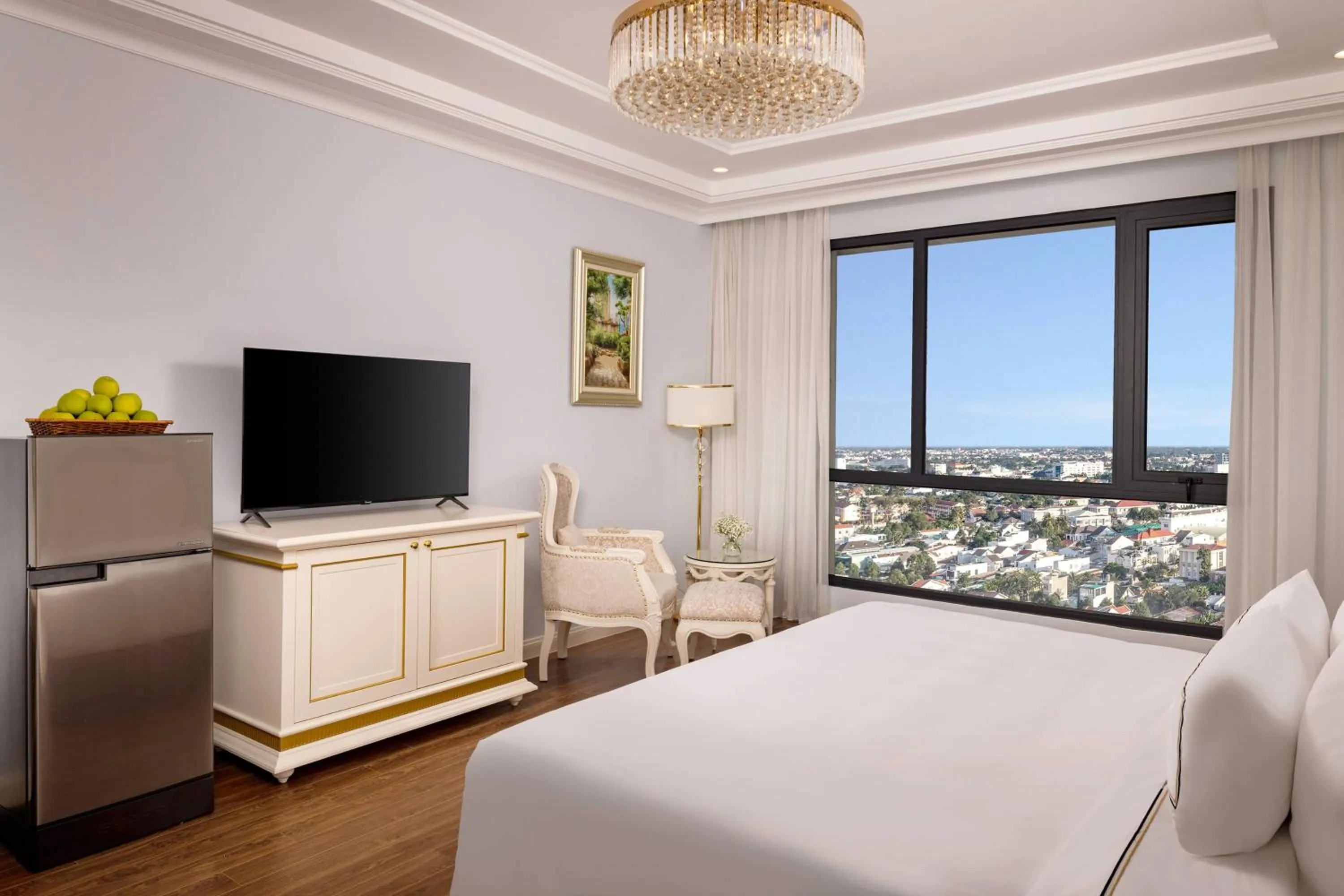 Property building, Bed in Meliá Vinpearl Phu Ly