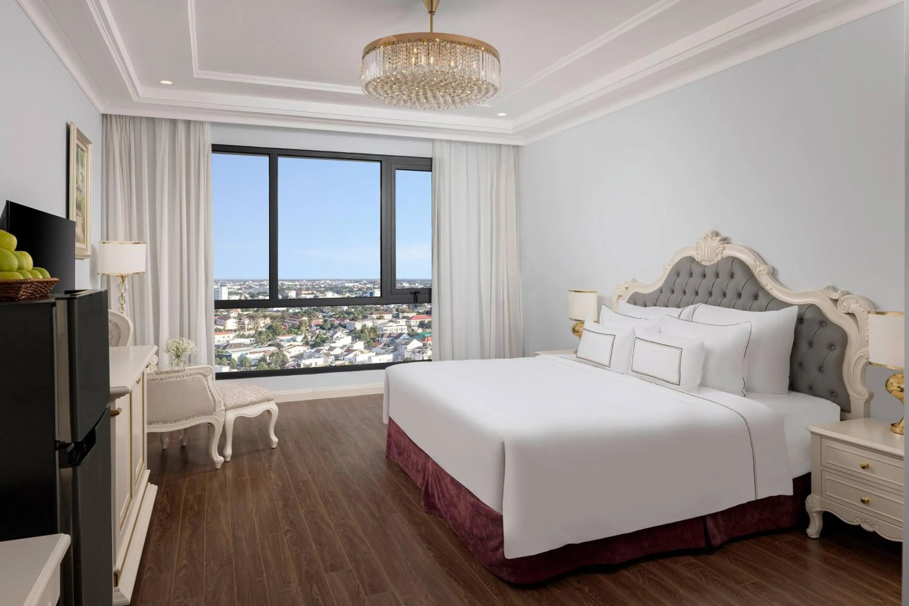 Bed in Meliá Vinpearl Phu Ly