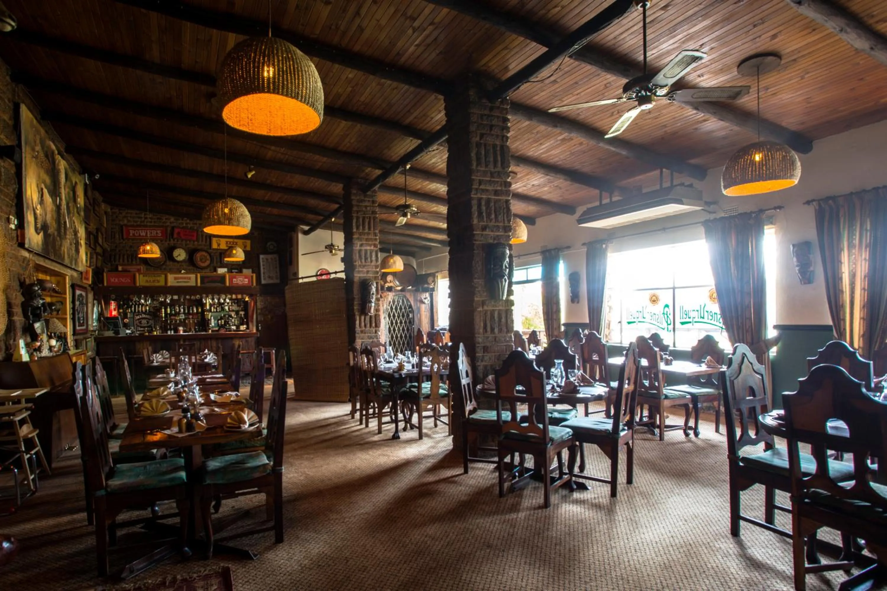 Restaurant/places to eat in Merry Pebbles Resort