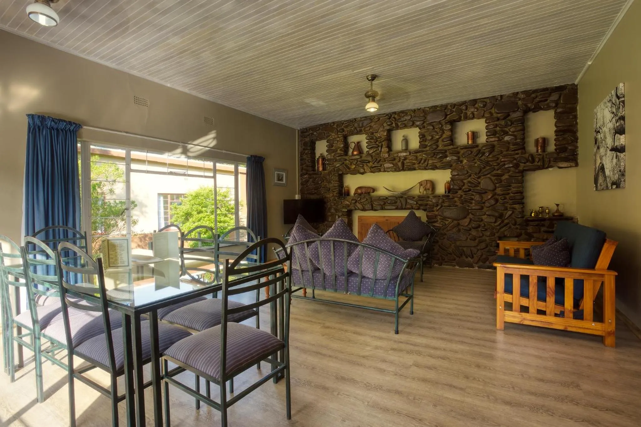 Living room in Merry Pebbles Resort