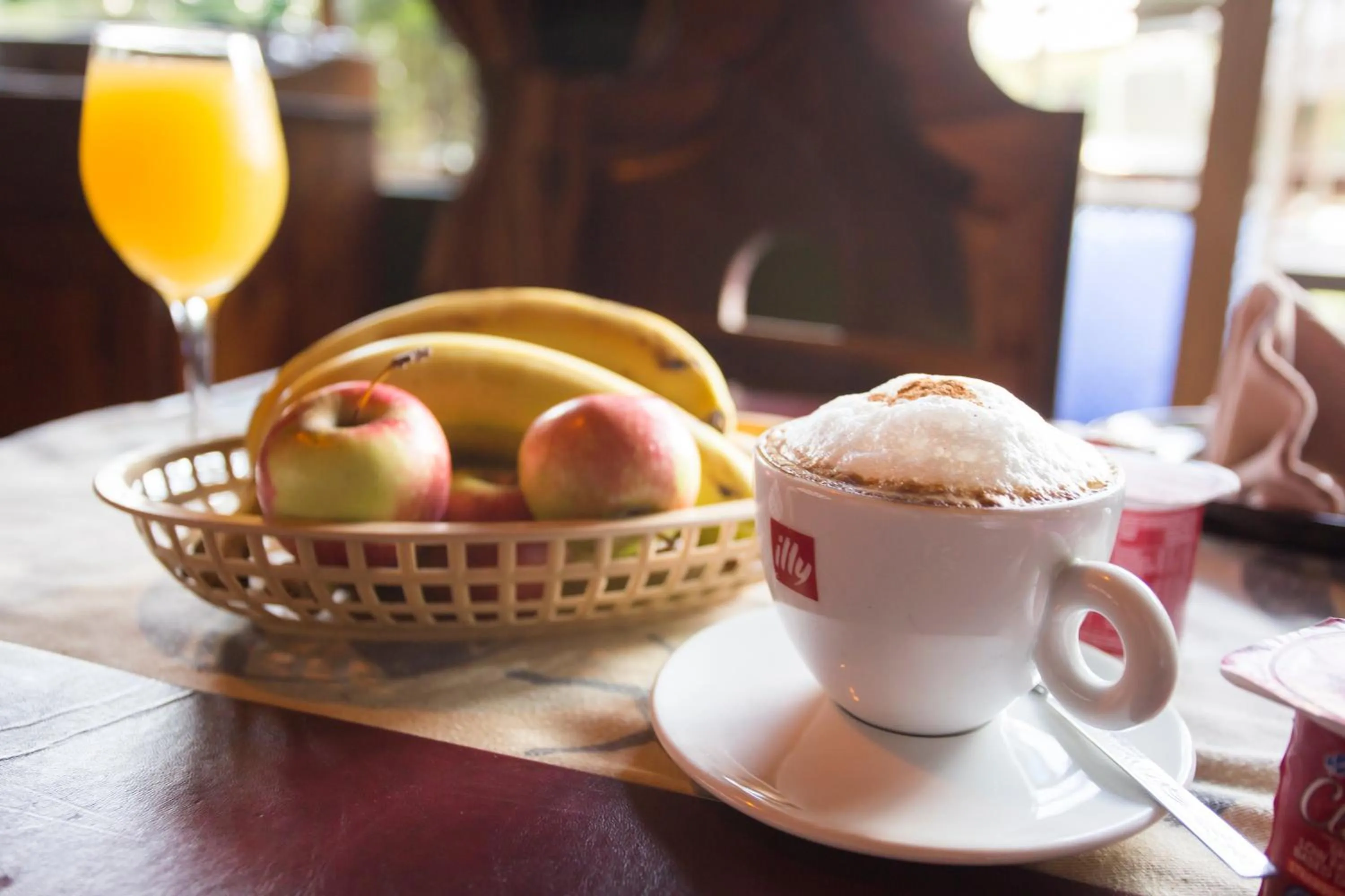 Food and drinks in Merry Pebbles Resort