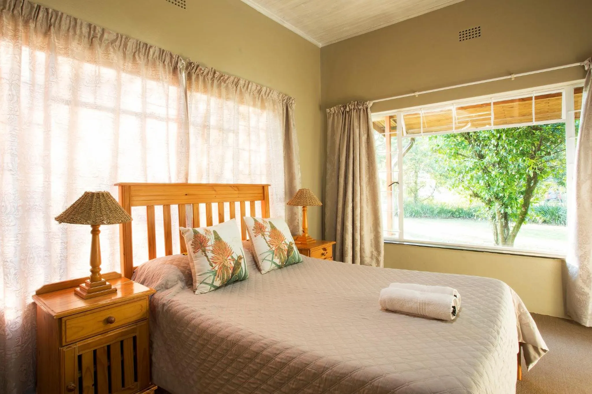 Bed in Merry Pebbles Resort