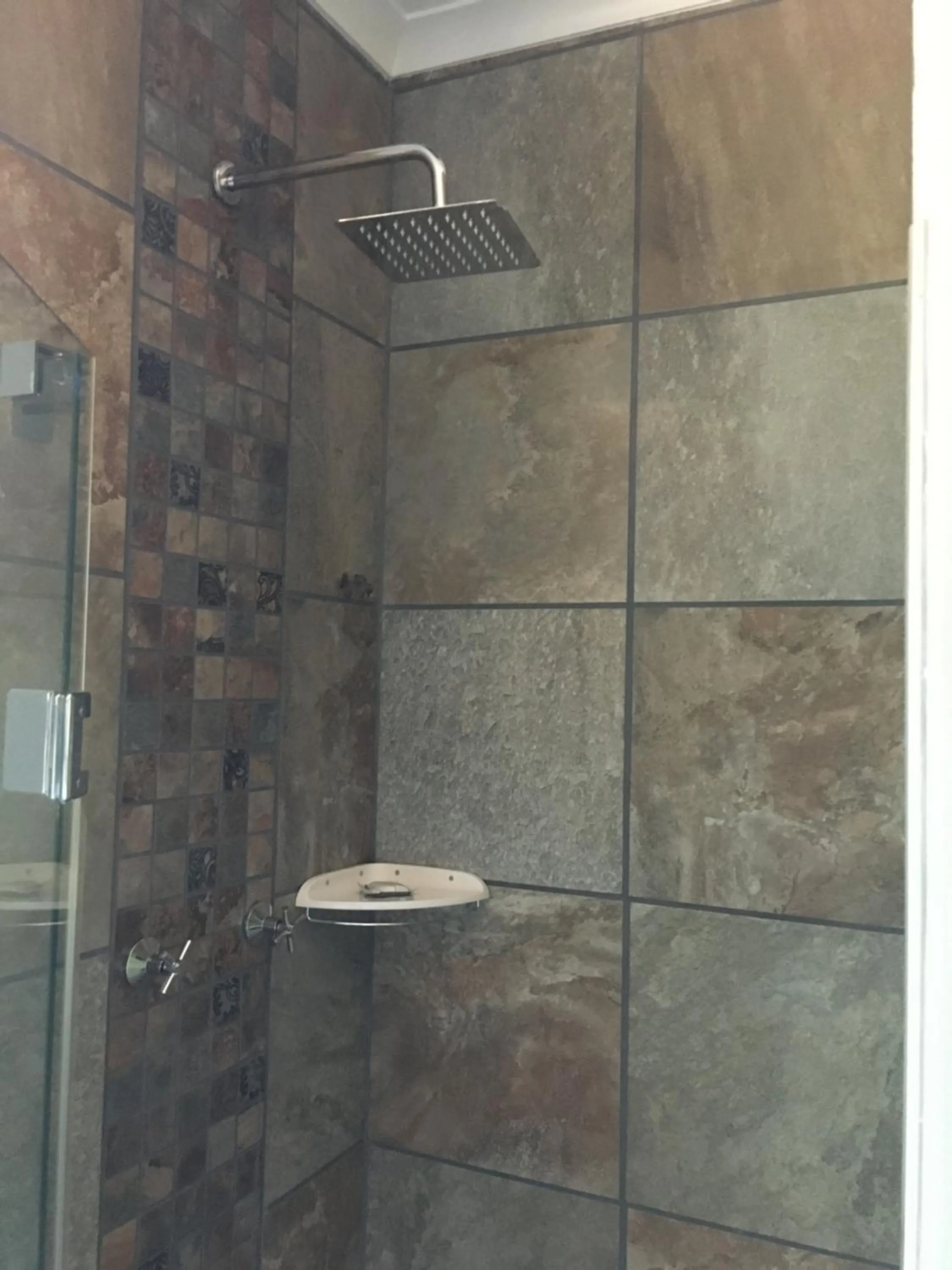 Shower in Merry Pebbles Resort