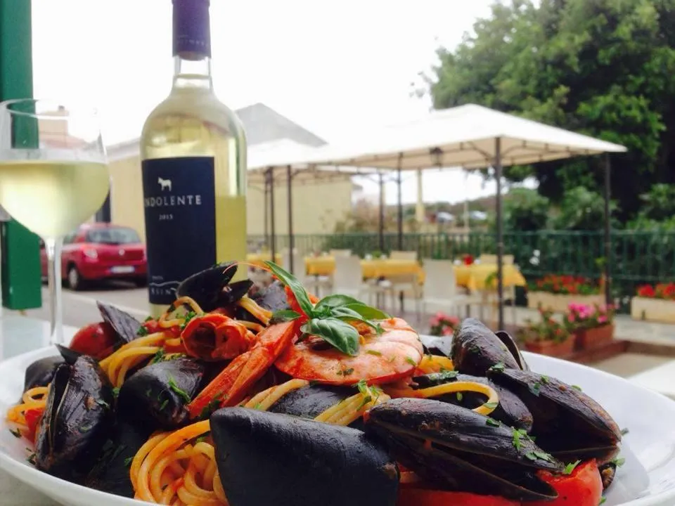 Restaurant/places to eat in B&B Guest House Il Porto Vecchio