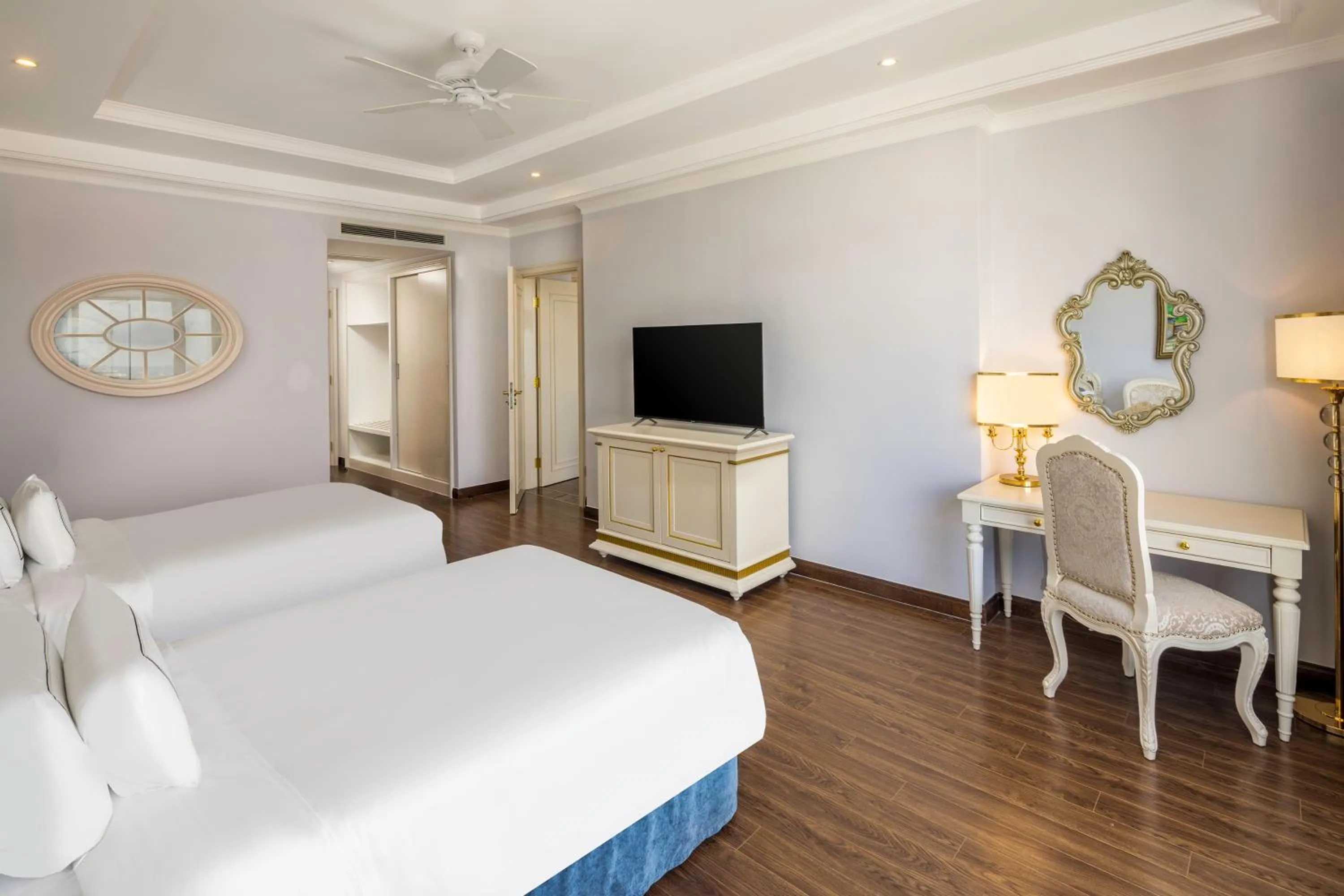 Bed in Melia Vinpearl Tay Ninh
