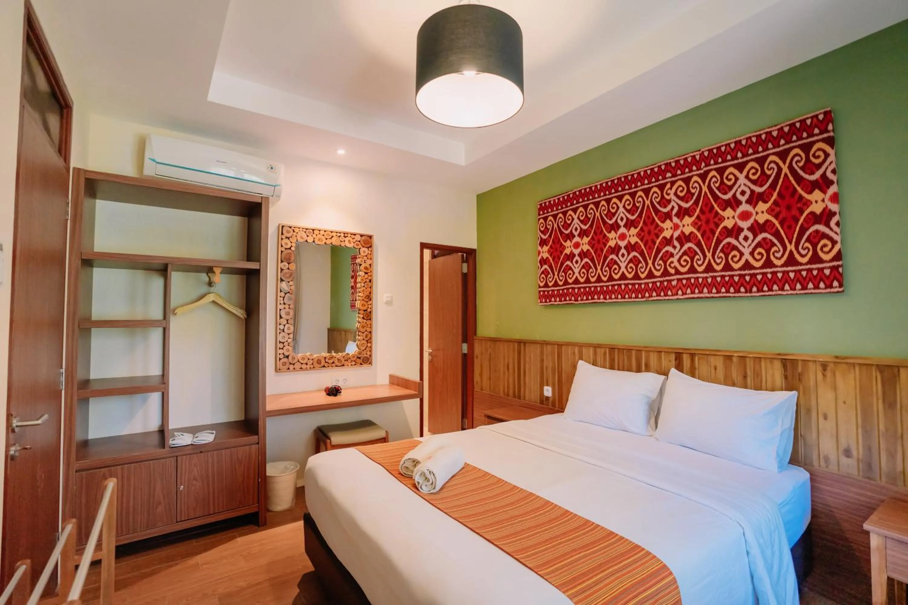 Bedroom, Bed in Mutiara Carita Cottages