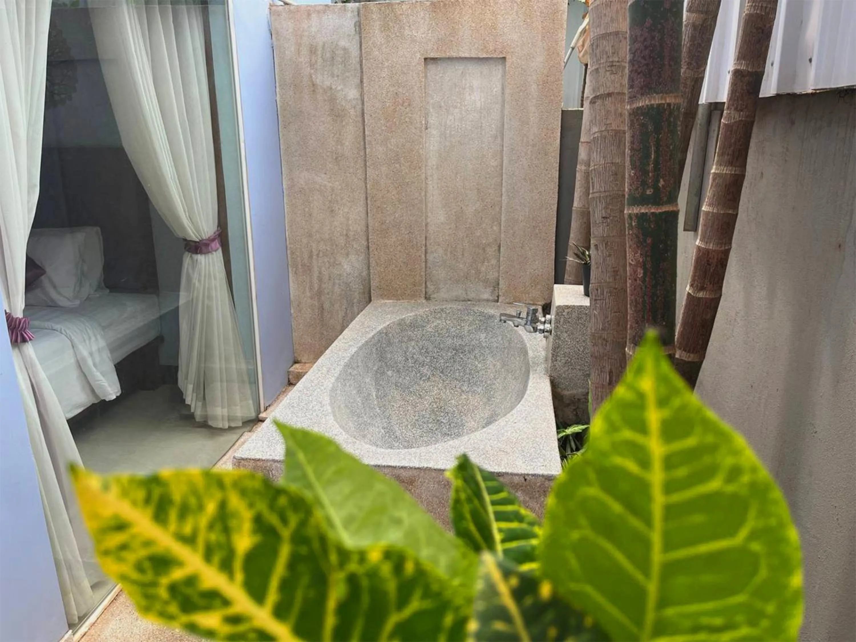 Shower in Cheata Residence