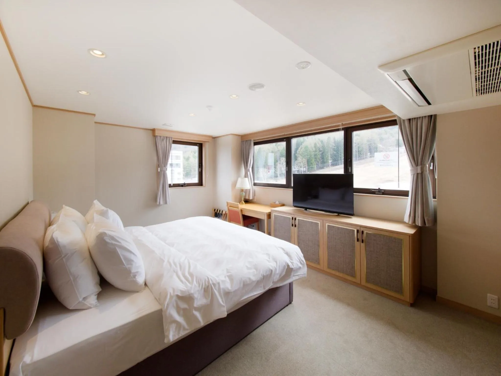 Bed in T Hotel Ryuoo