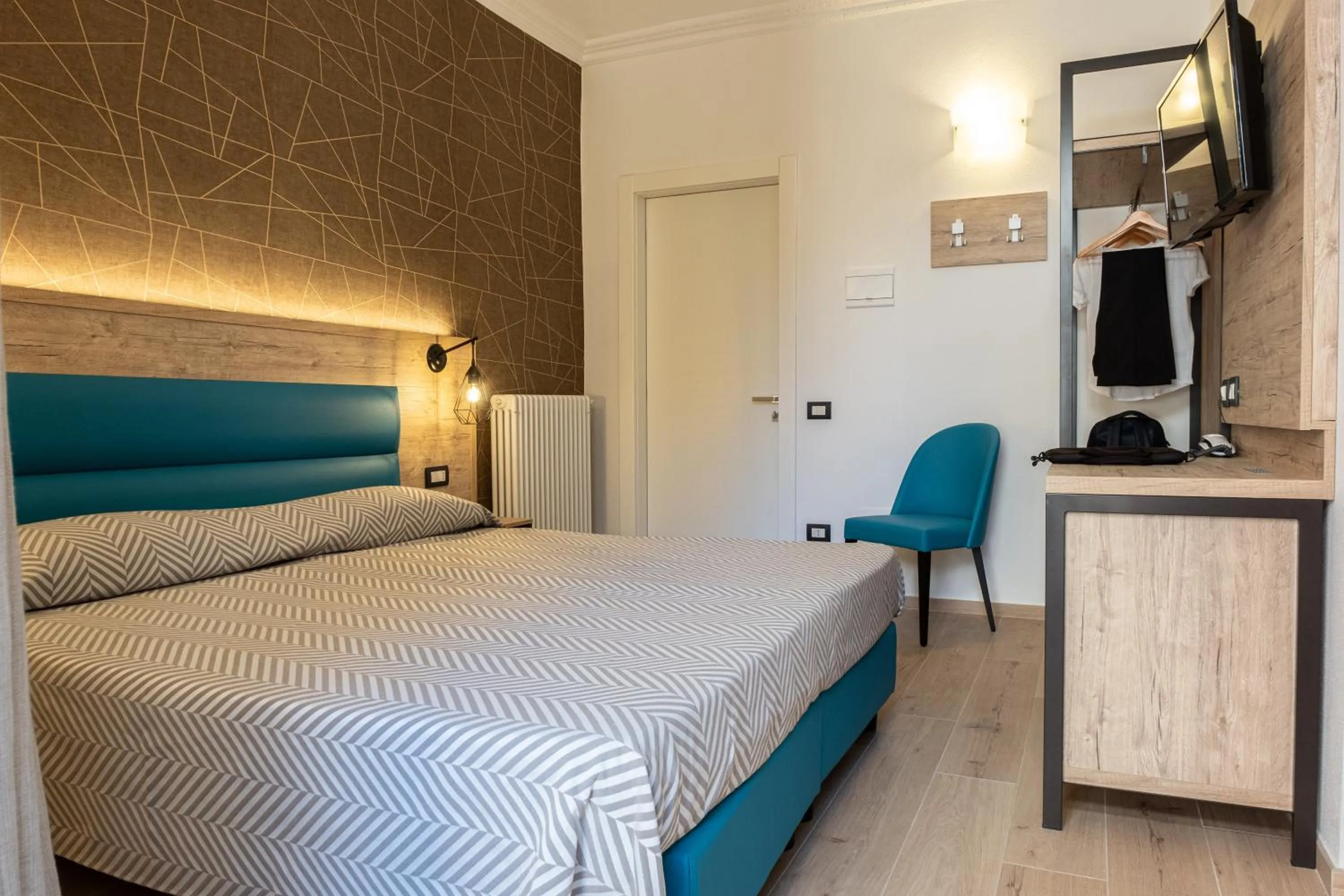 Bedroom, Bed in Cuneo Hotel