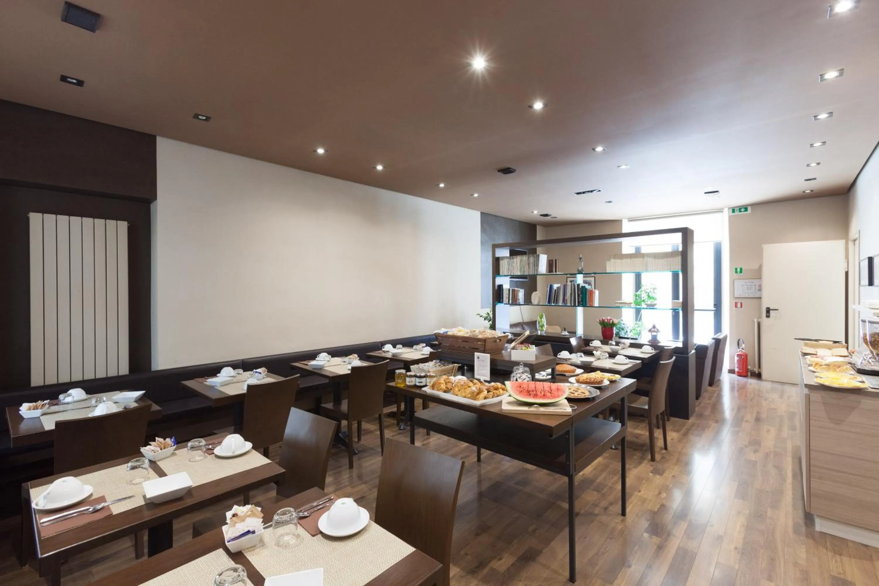 Buffet breakfast in Cuneo Hotel