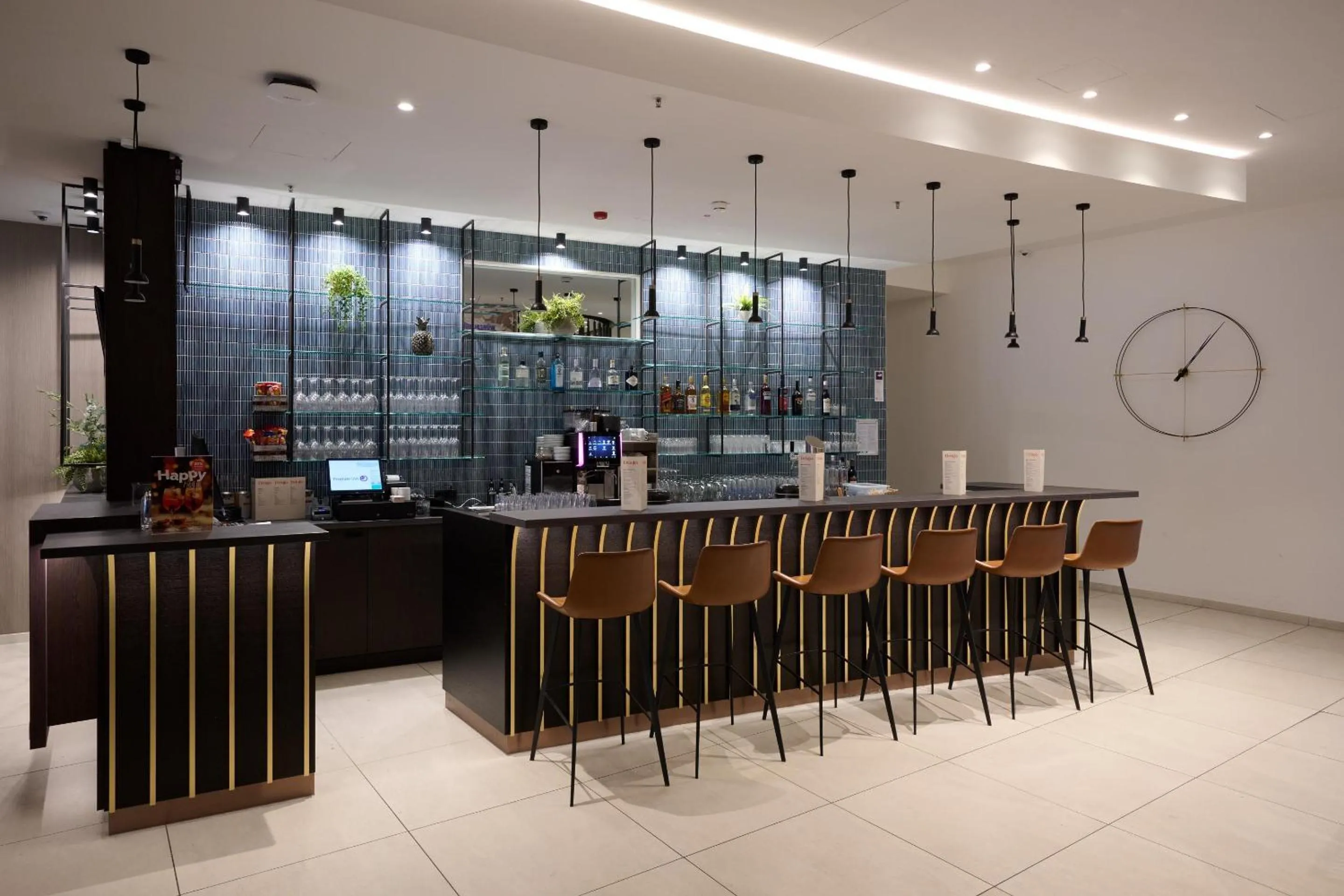 Lounge or bar in Premier Inn Würzburg