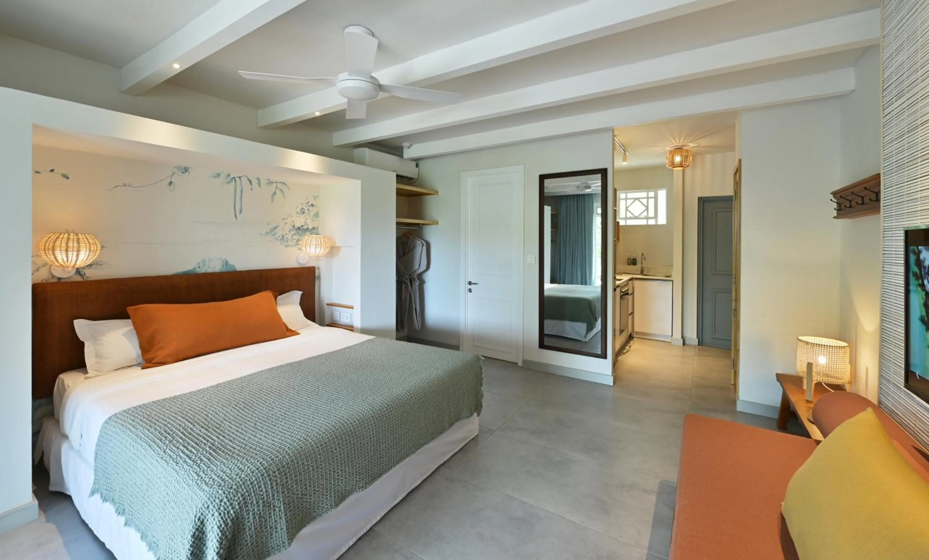 Bathroom, Bed in Veranda Grand Baie Hotel & Spa