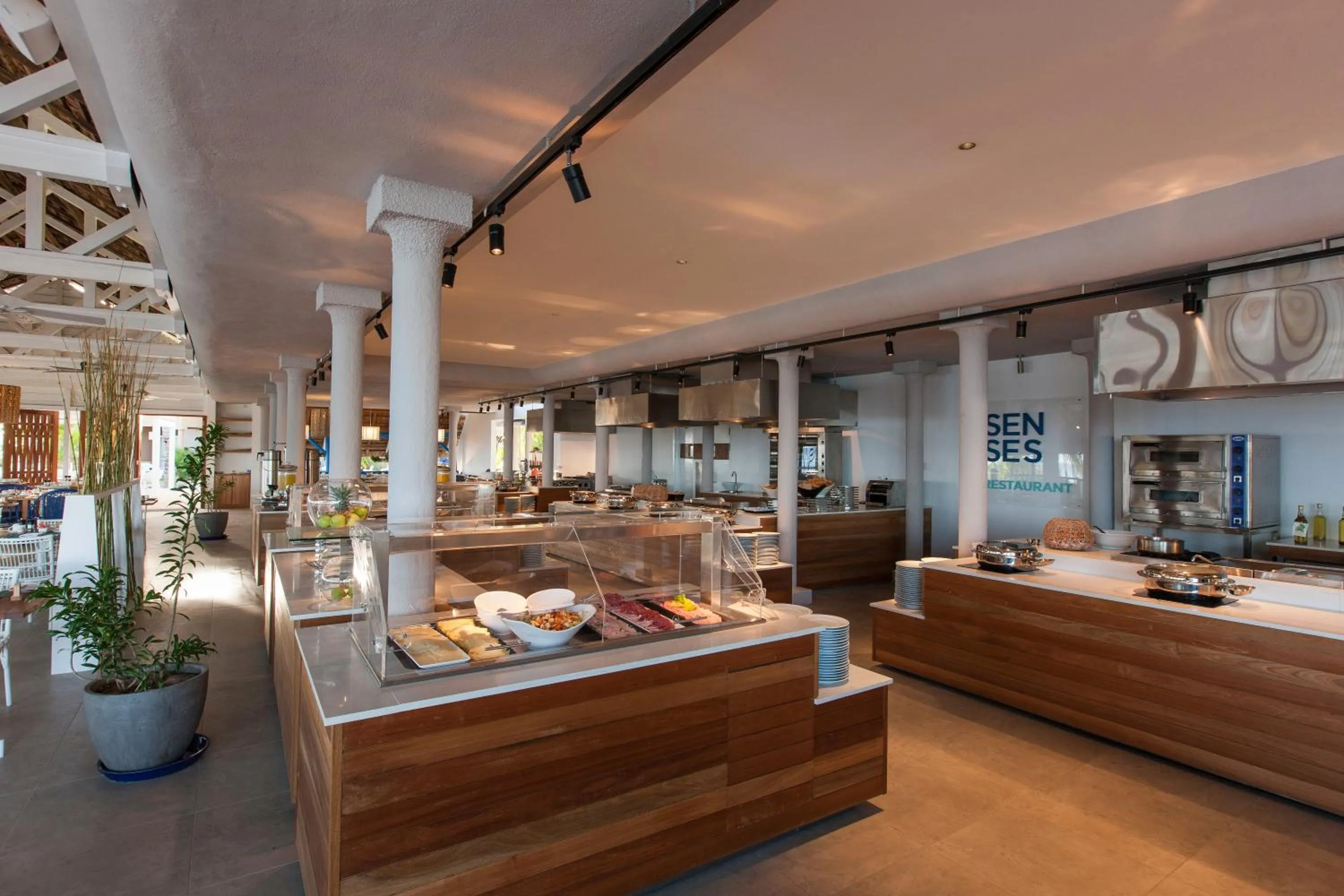 Restaurant/places to eat in Veranda Pointe Aux Biches Hotel & Spa