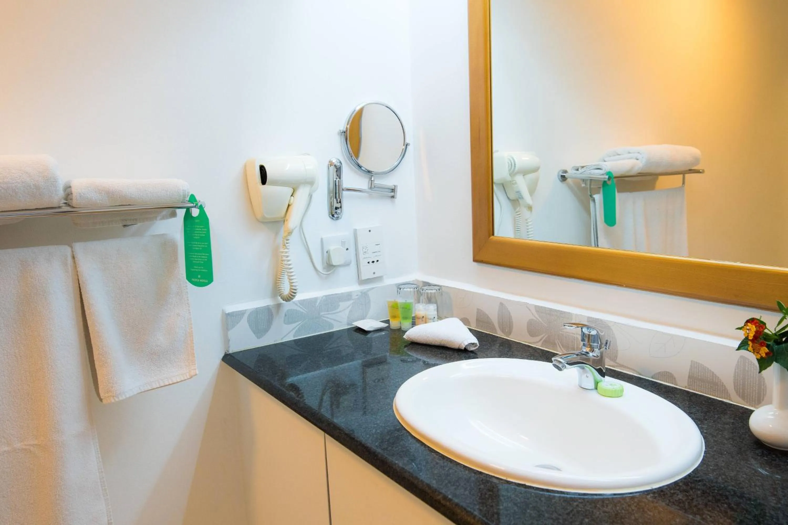 Bedroom in Protea Hotel by Marriott Dar es Salaam Oyster Bay