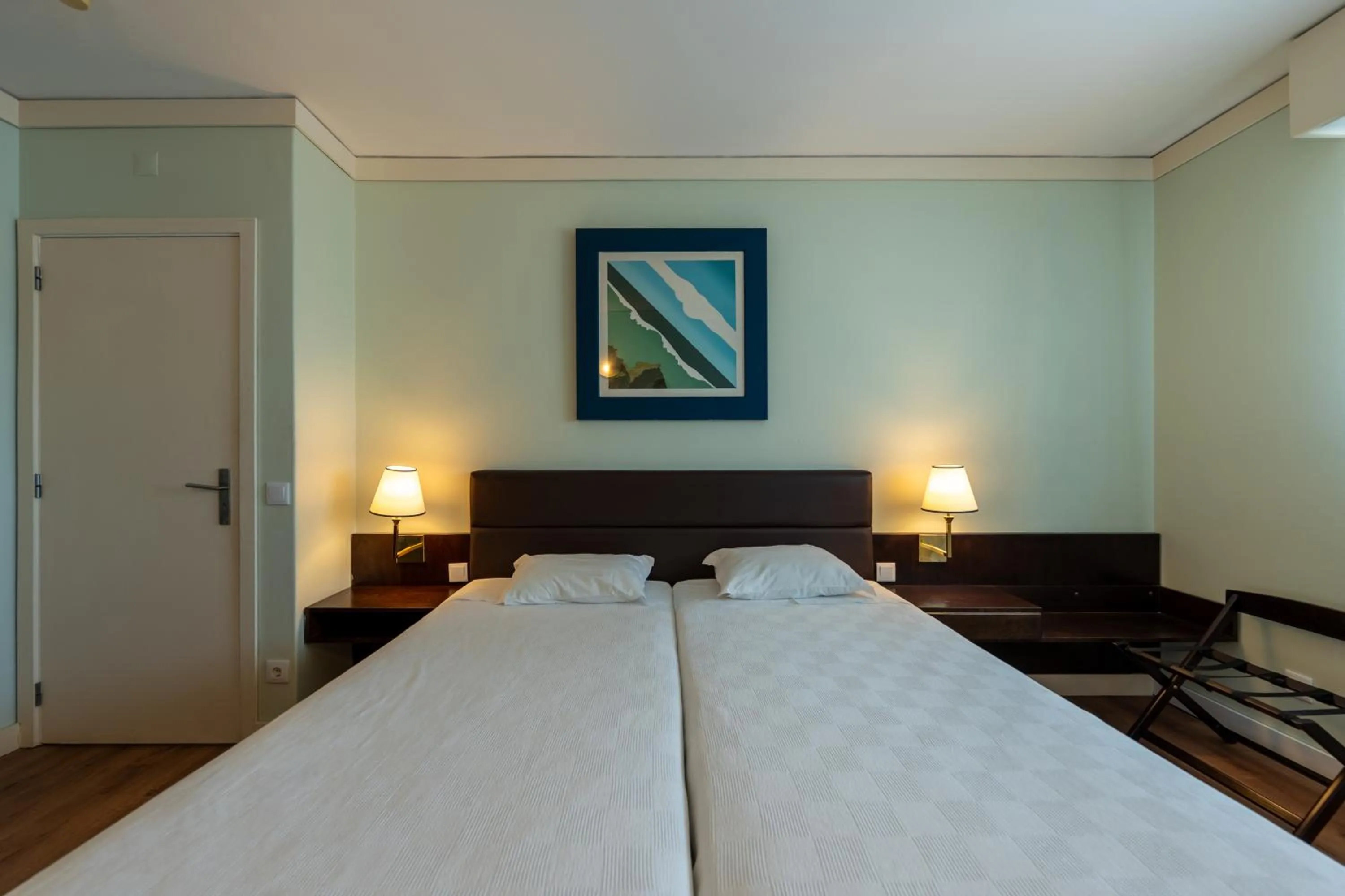 Bedroom, Bed in Hotel Apartamento Solverde