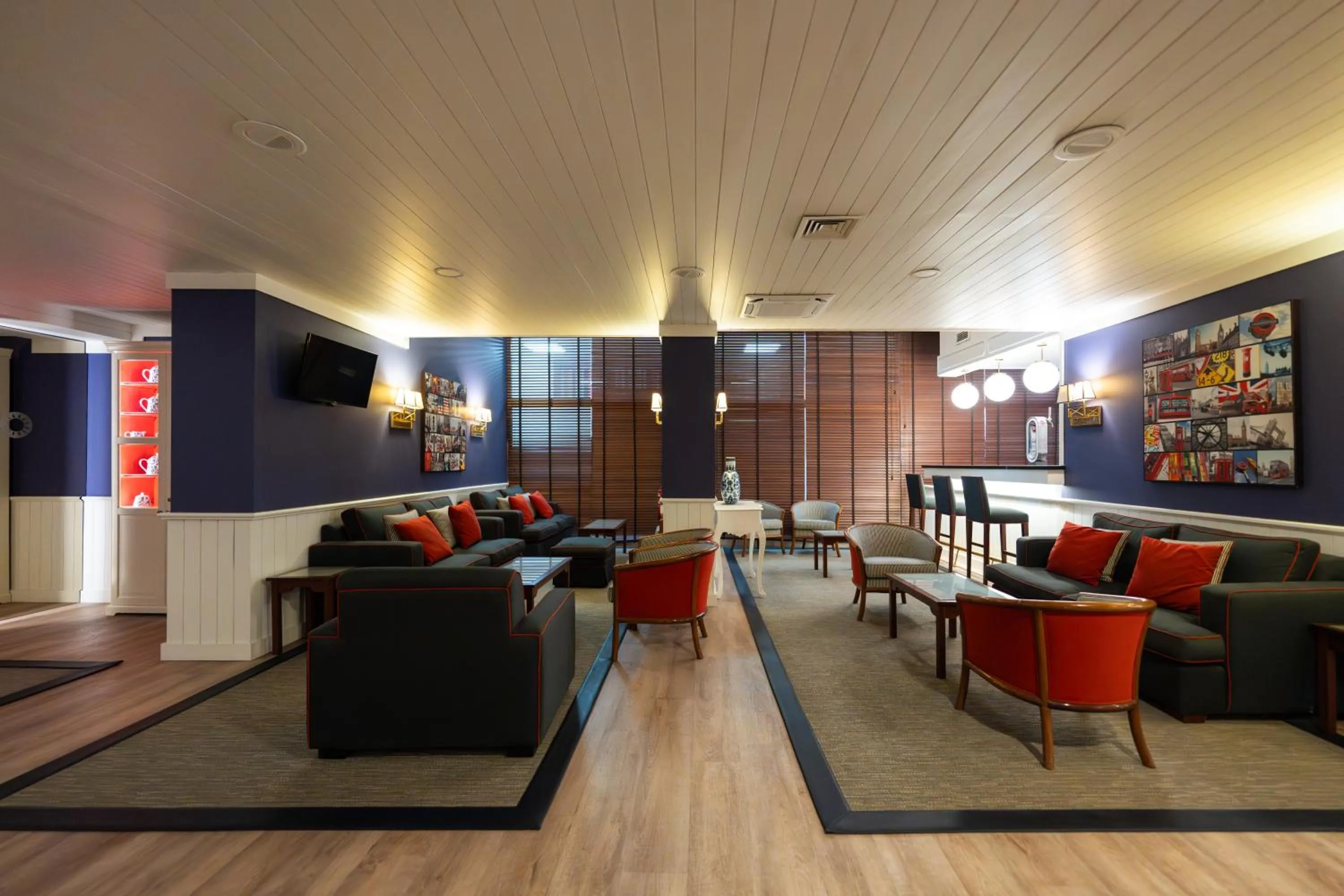 Lounge or bar in Hotel Apartamento Solverde