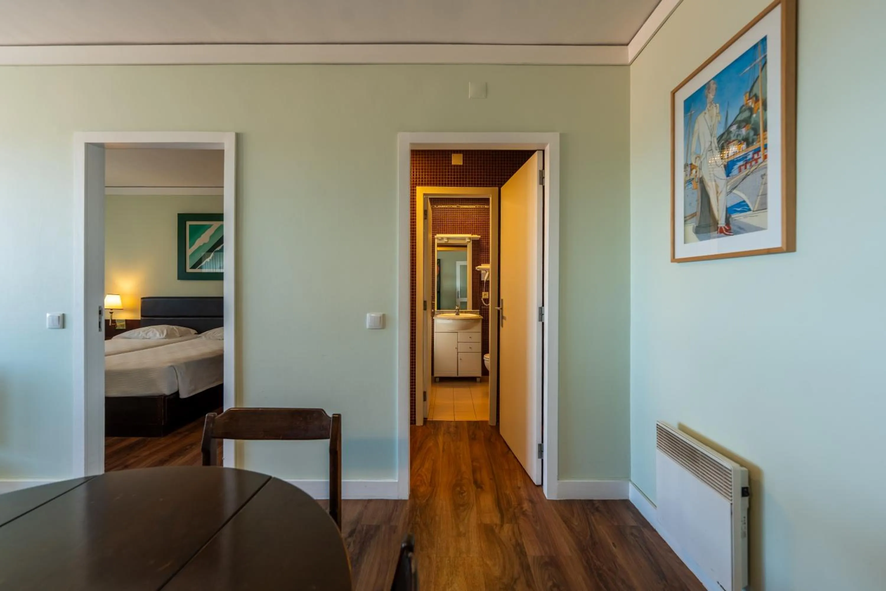 Bedroom, Bed in Hotel Apartamento Solverde