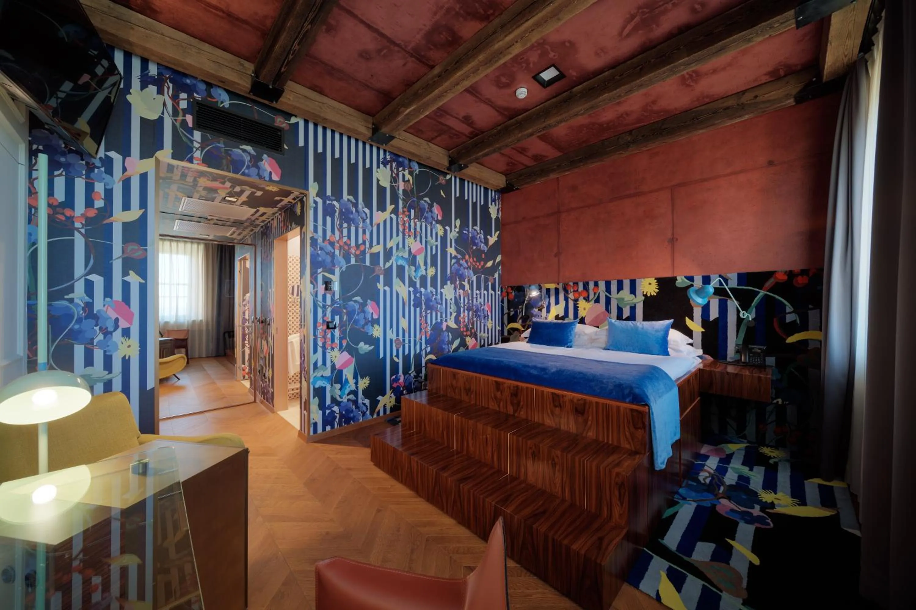 Bedroom, Bed in Winery & Design hotel ROXANICH