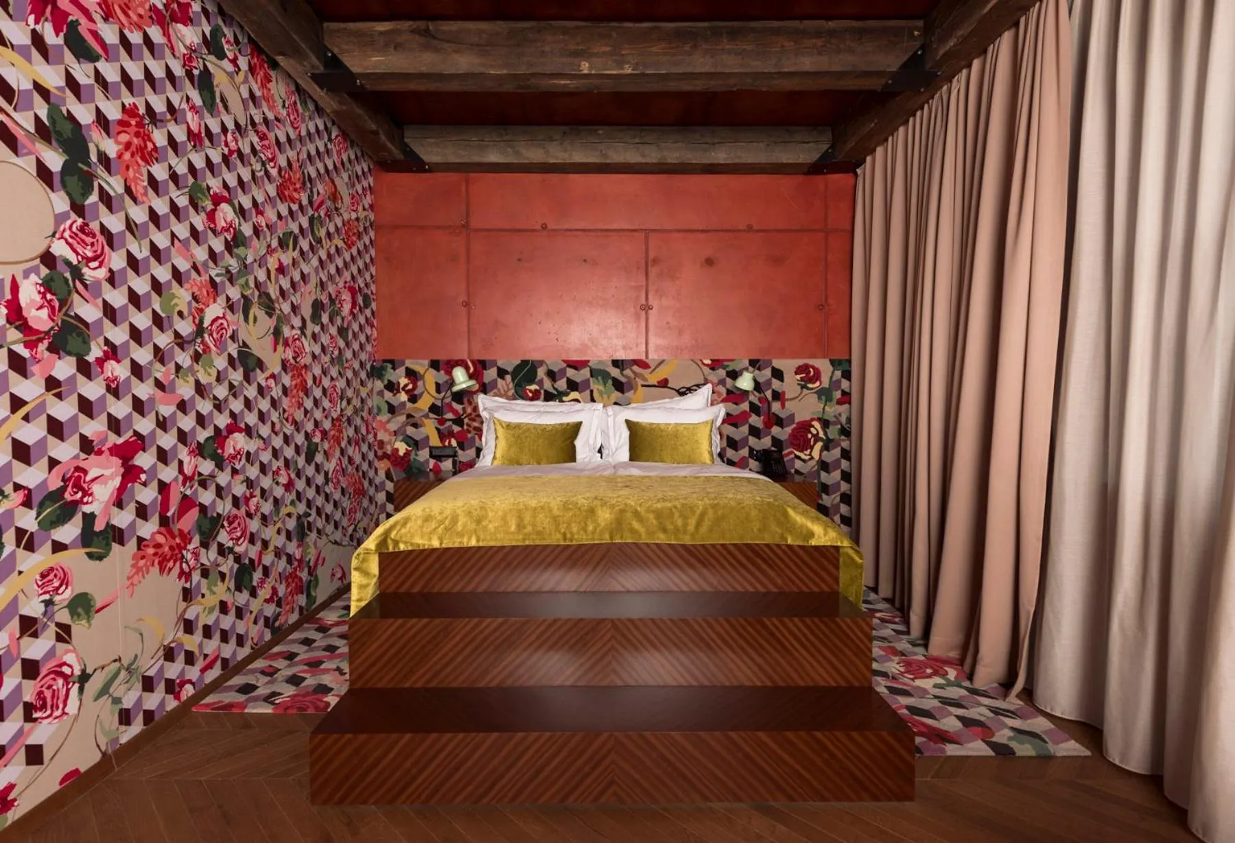 Bed in Winery & Design hotel ROXANICH
