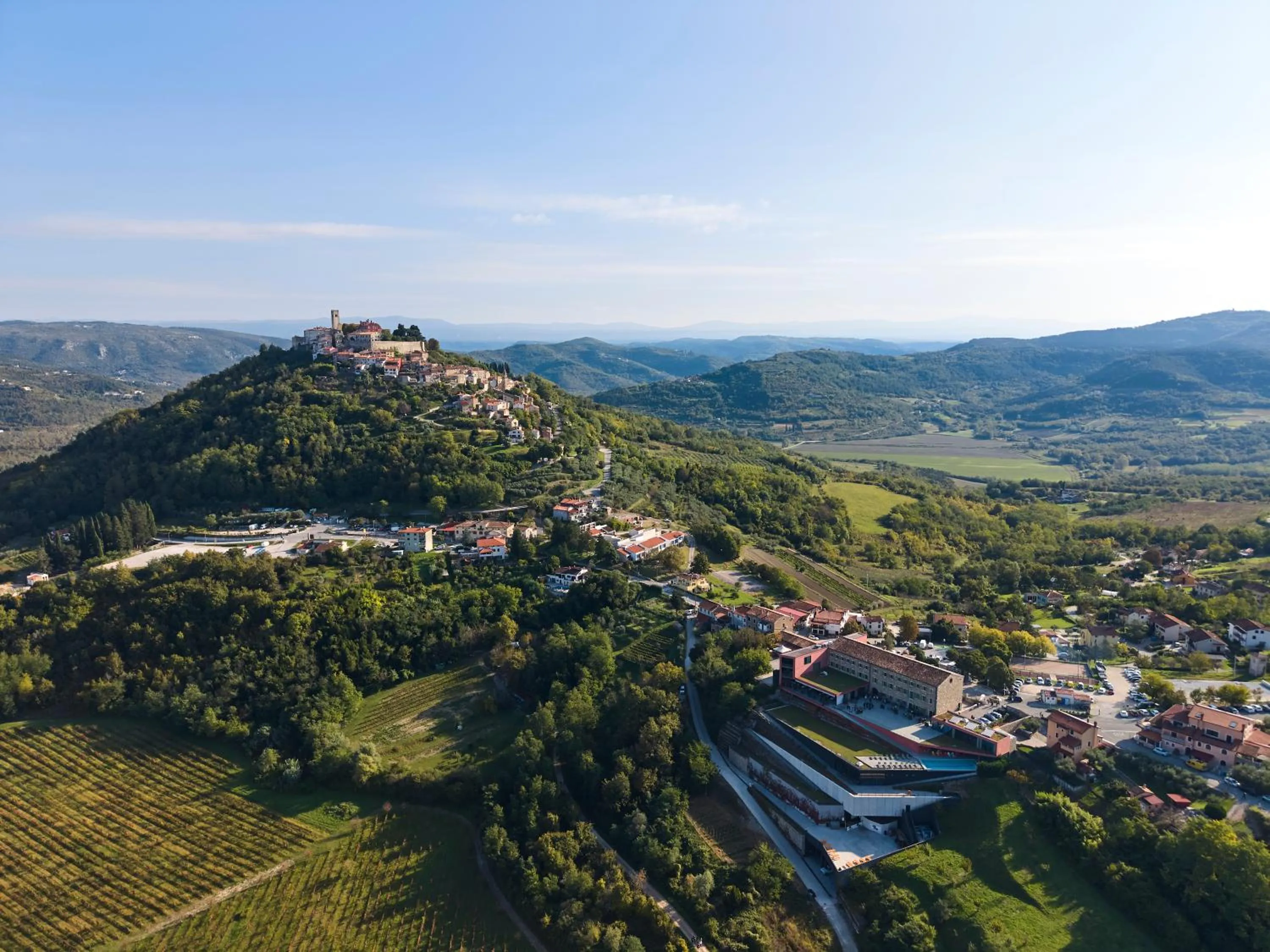 Location in Winery & Design hotel ROXANICH