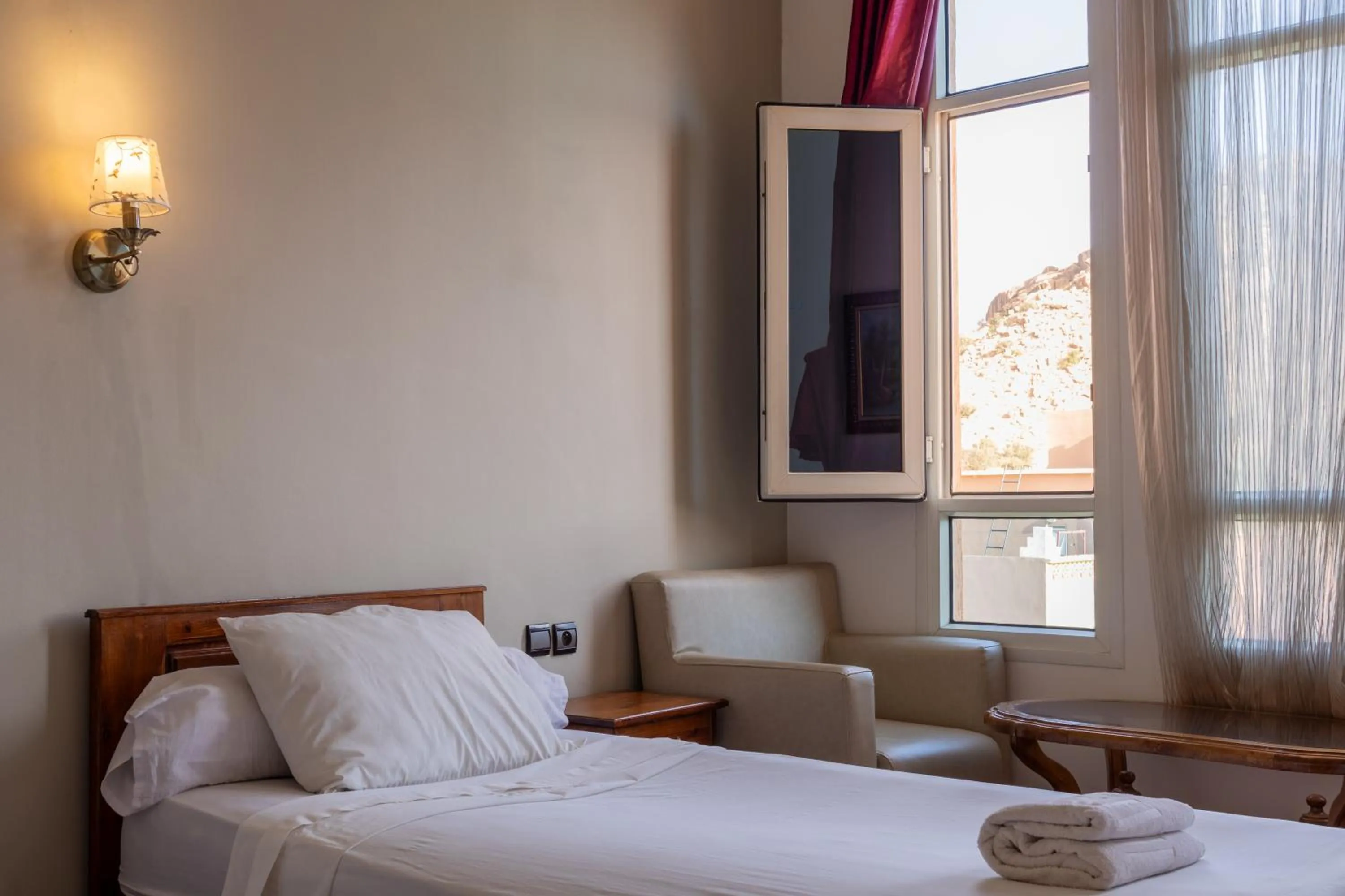 Bed in Hotel Saint Antoine