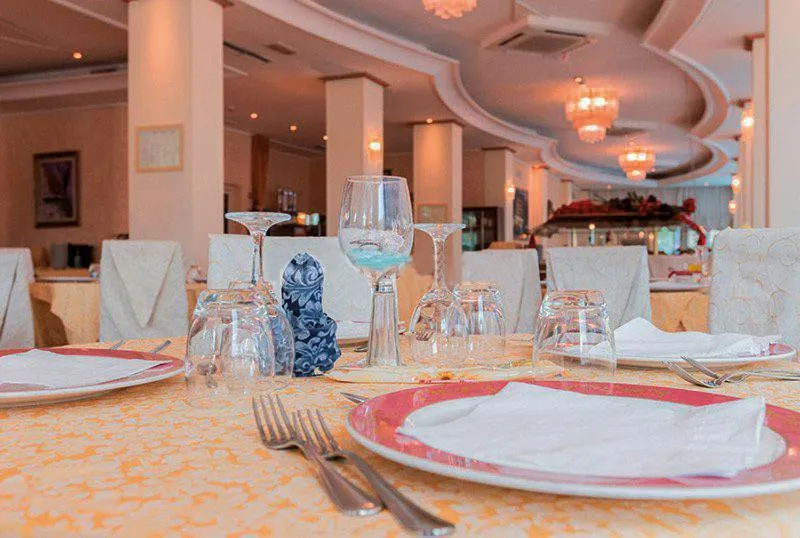 Restaurant/places to eat in Hotel Tridentum