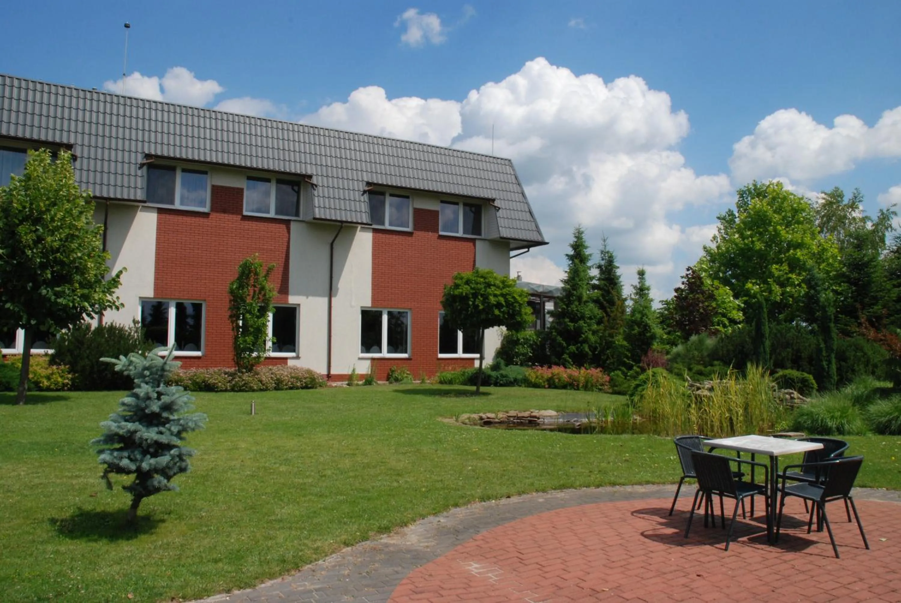 Property building in Hotel Podróżnik