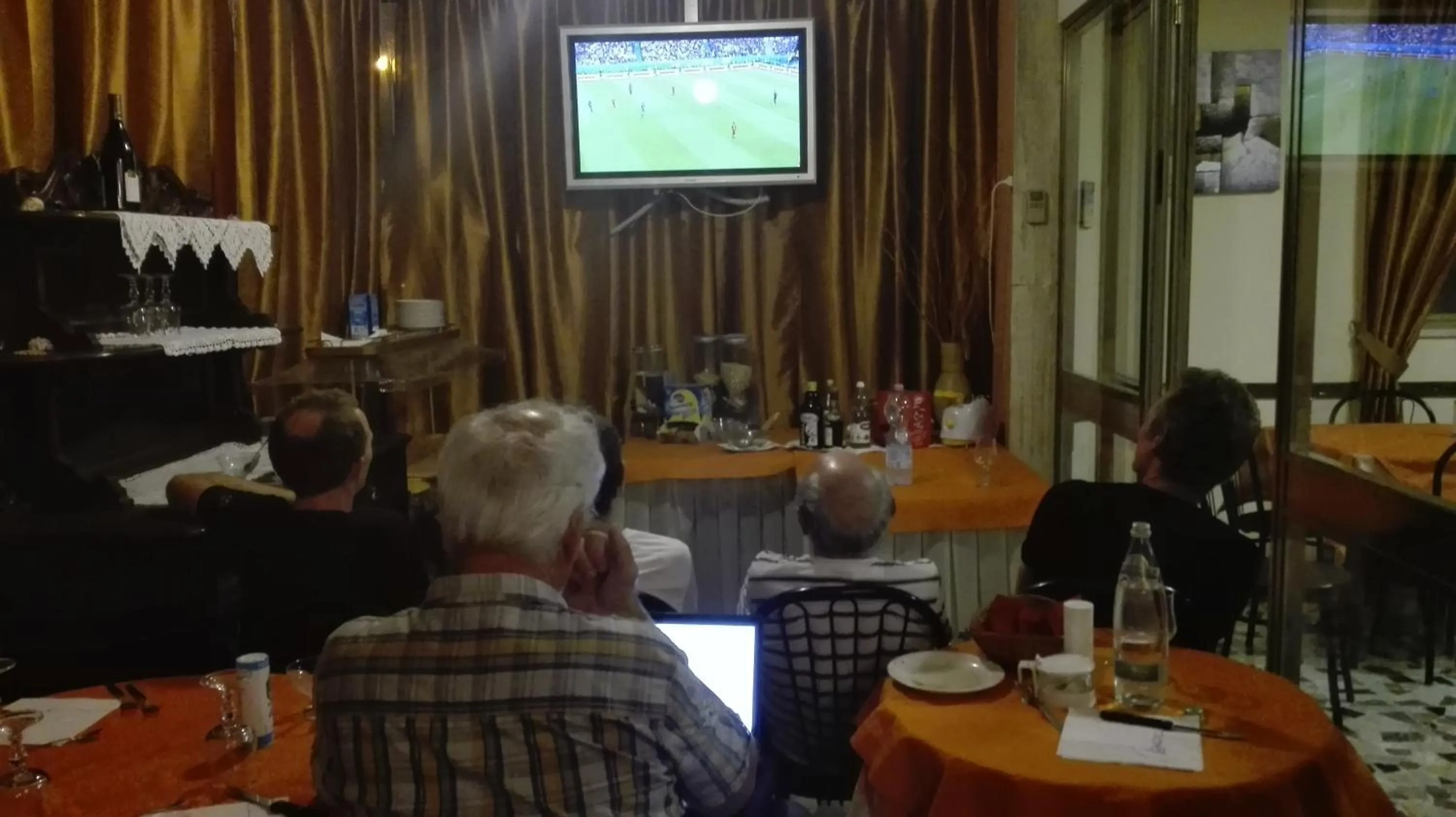 Restaurant/places to eat in Hotel Ottavia