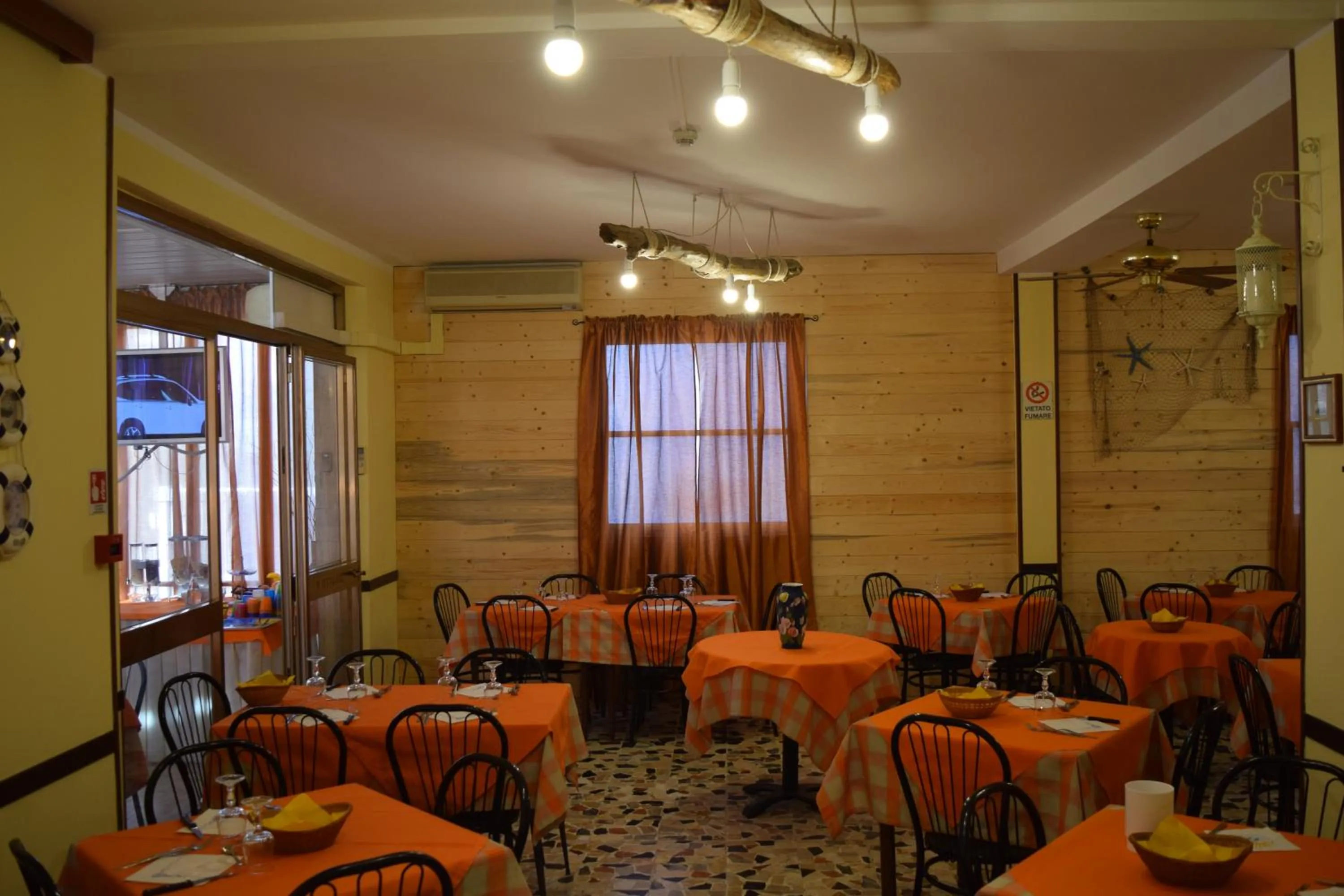 Restaurant/places to eat in Hotel Ottavia