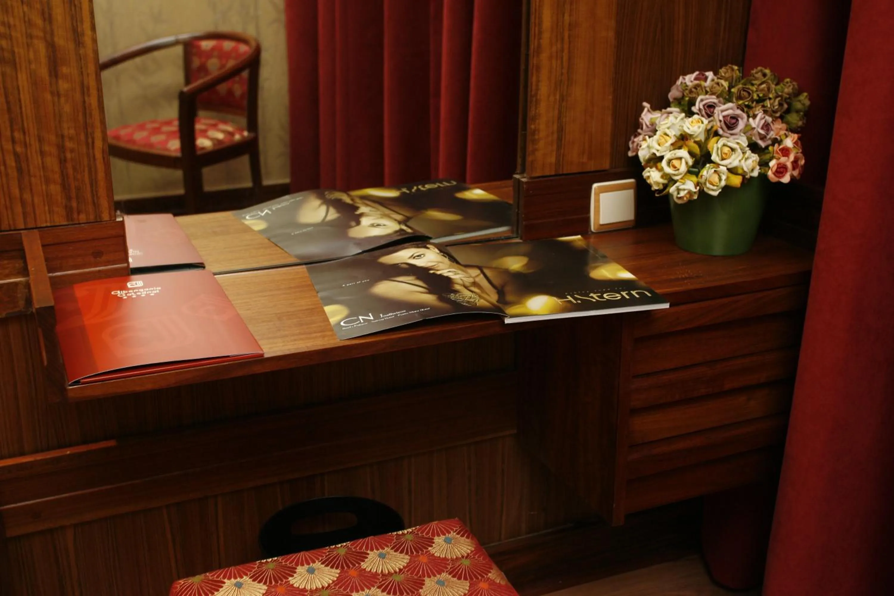 Seating area in Hotel Catedral