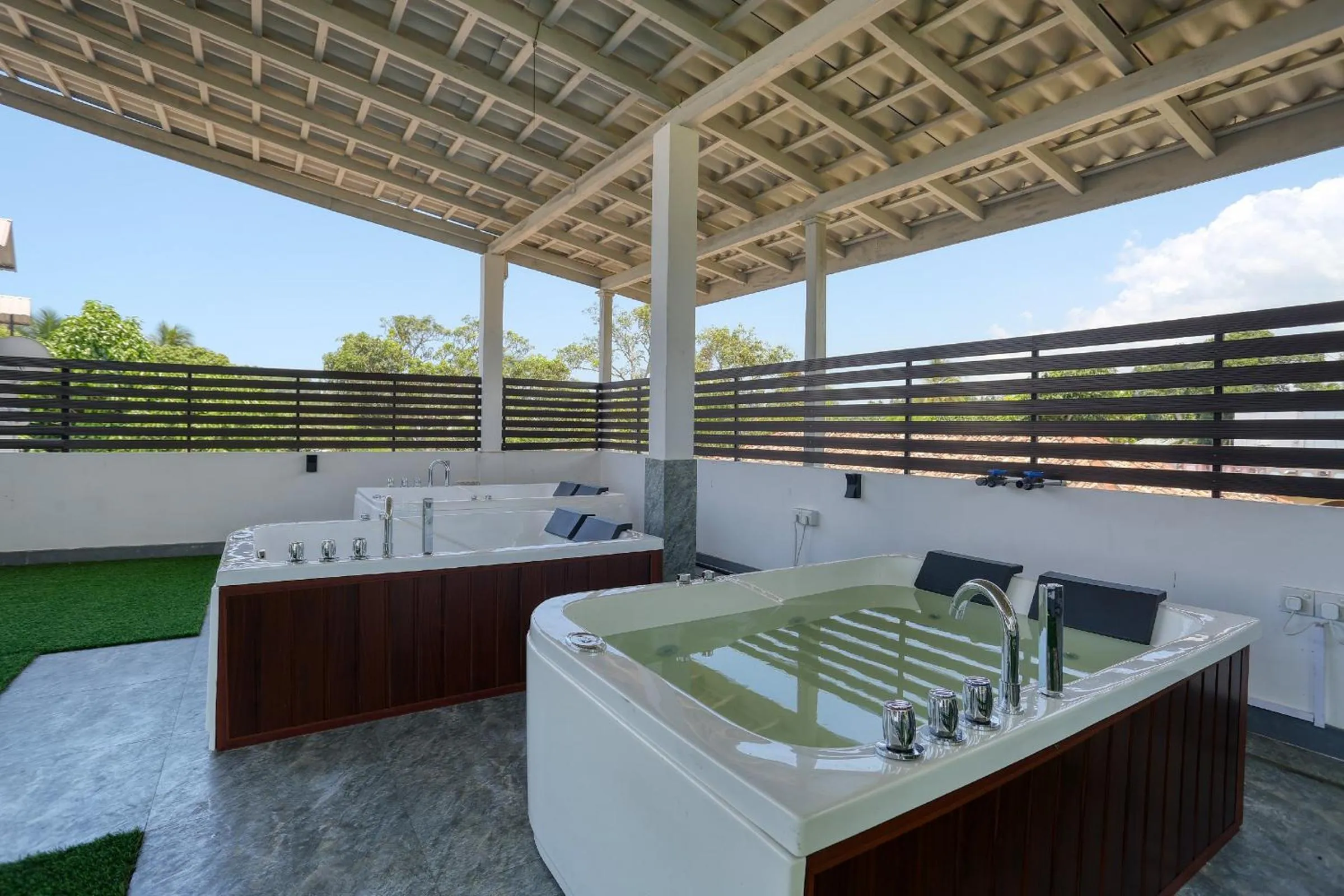 Area and facilities in Shamaz Galle