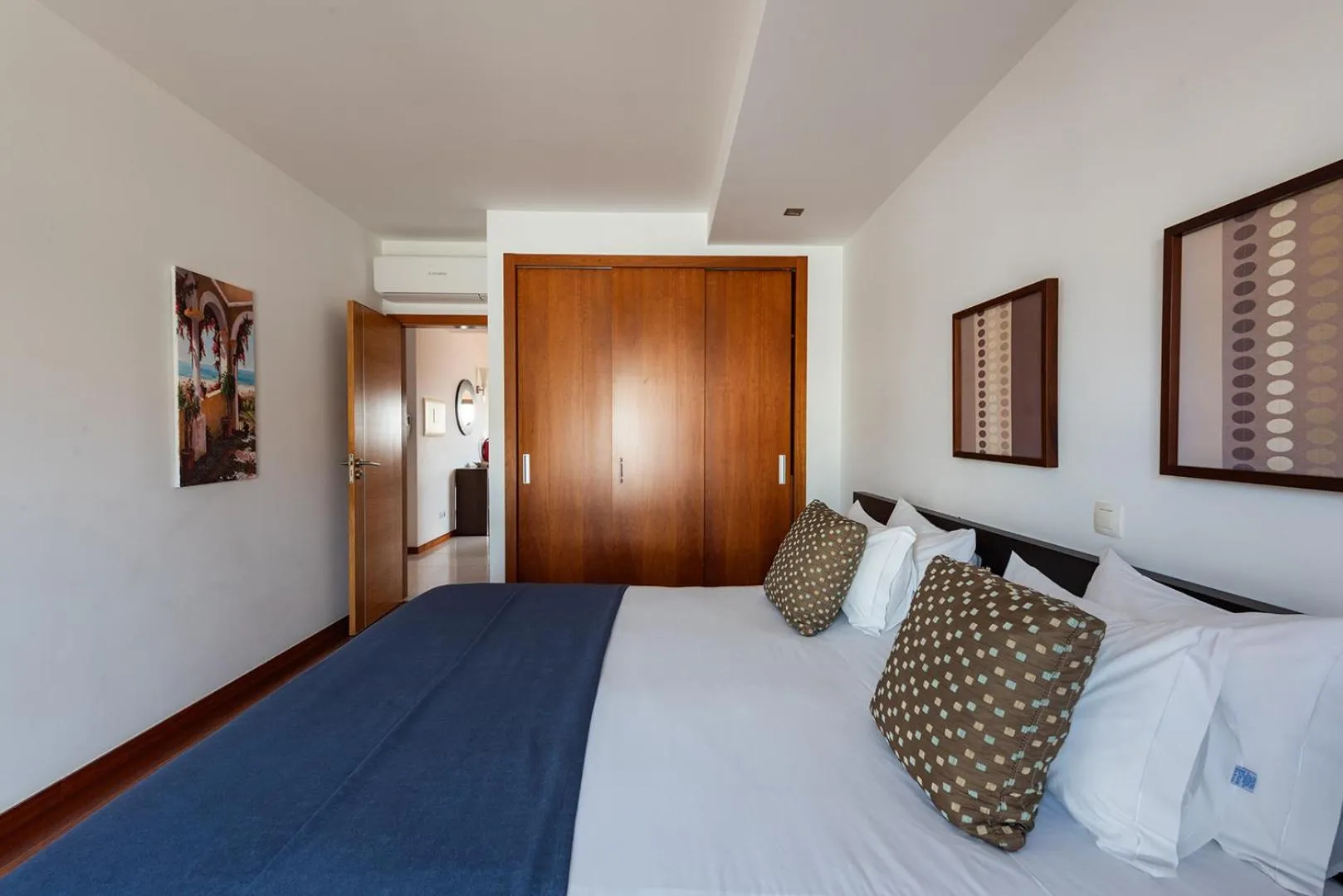 Bed in Baia da Luz Resort