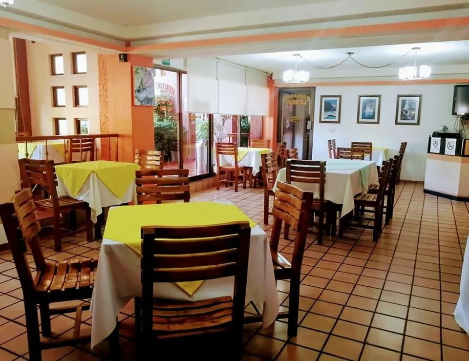 Restaurant/places to eat in Quinta Mar