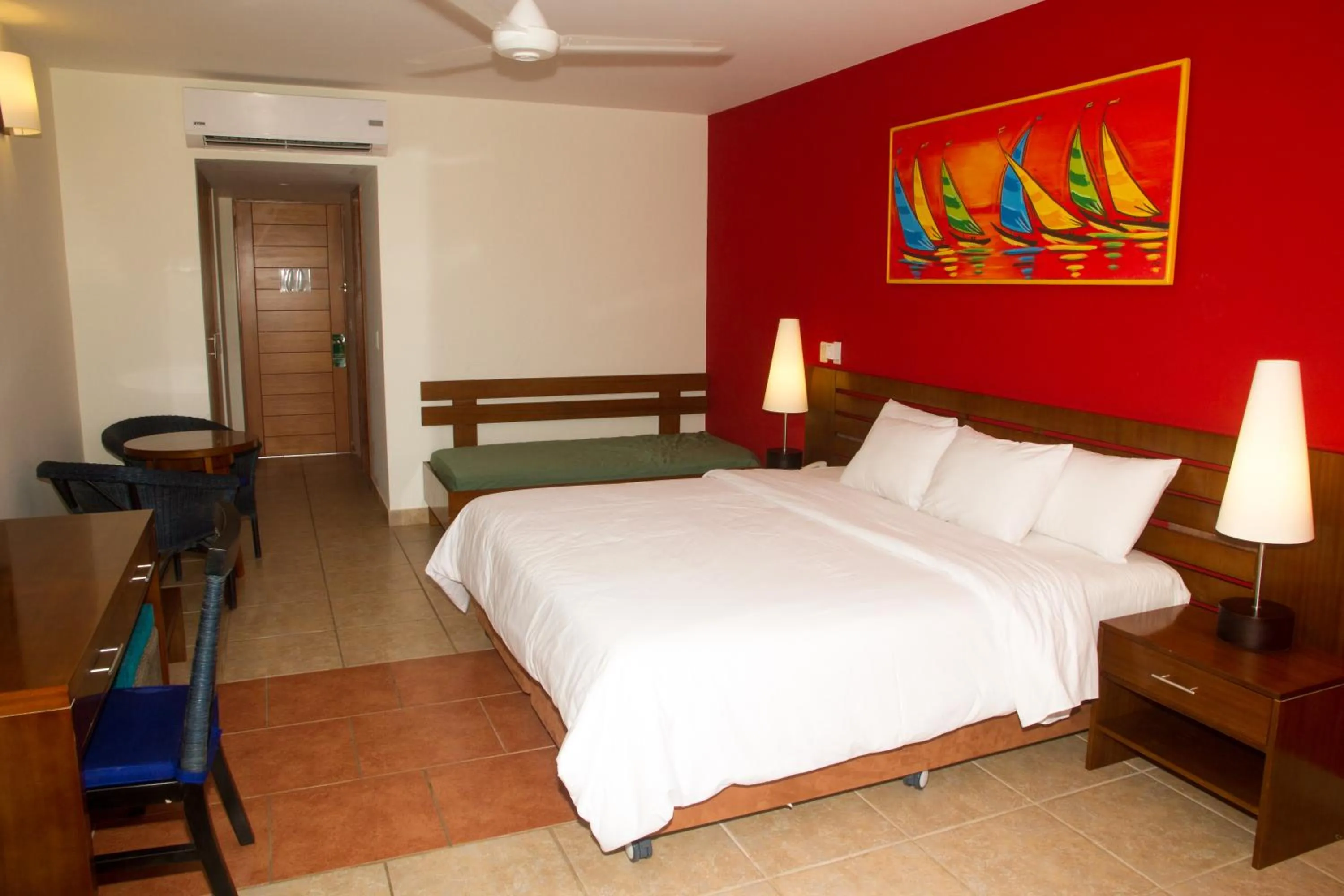 Toilet, Bed in Royal Decameron Punta Sal - ALL INCLUSIVE